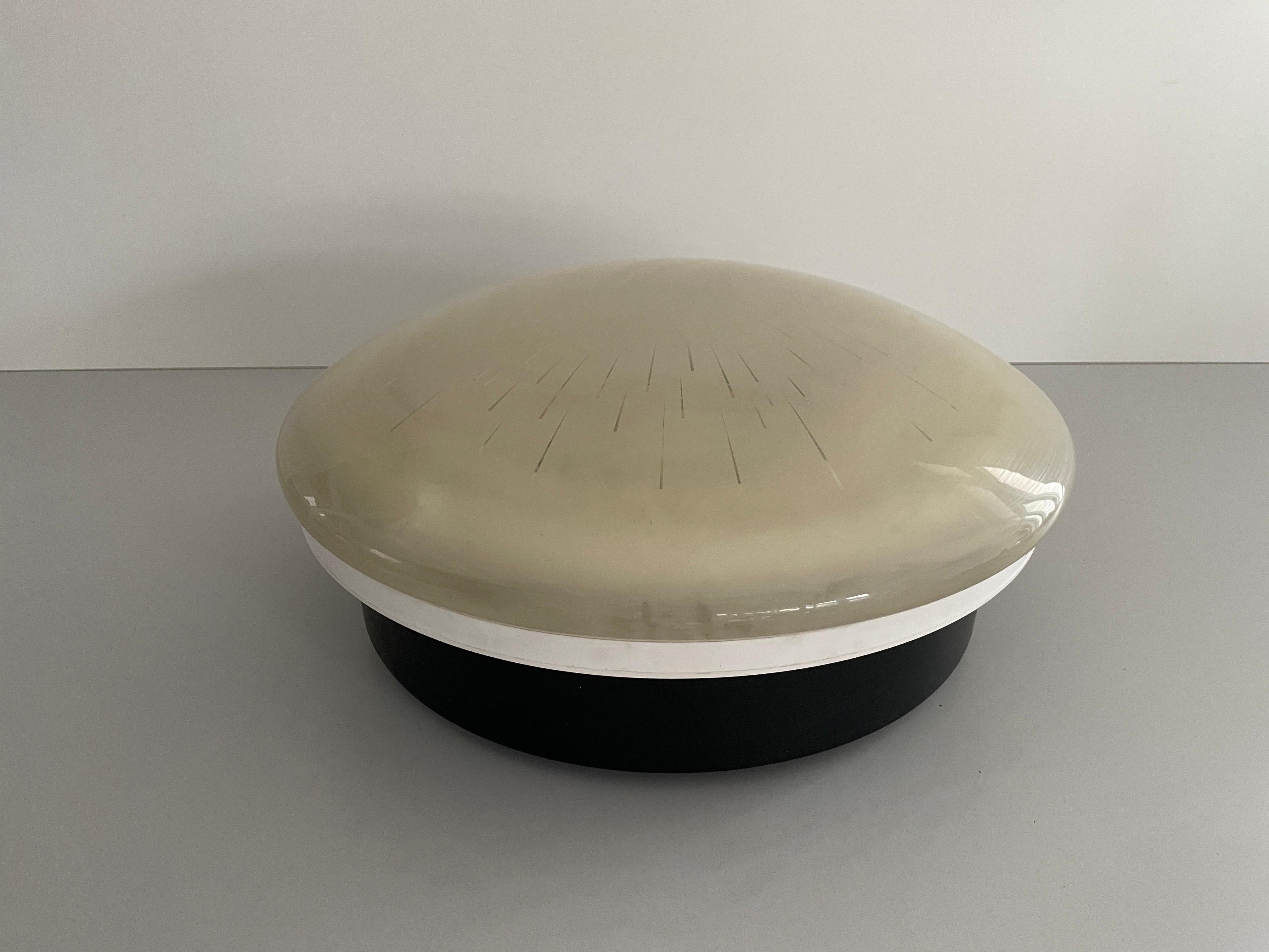 Mid-Century Modern Black-white Metal Body and Plexiglass Mushroom Flush Mount, 1960s, Italy For Sale
