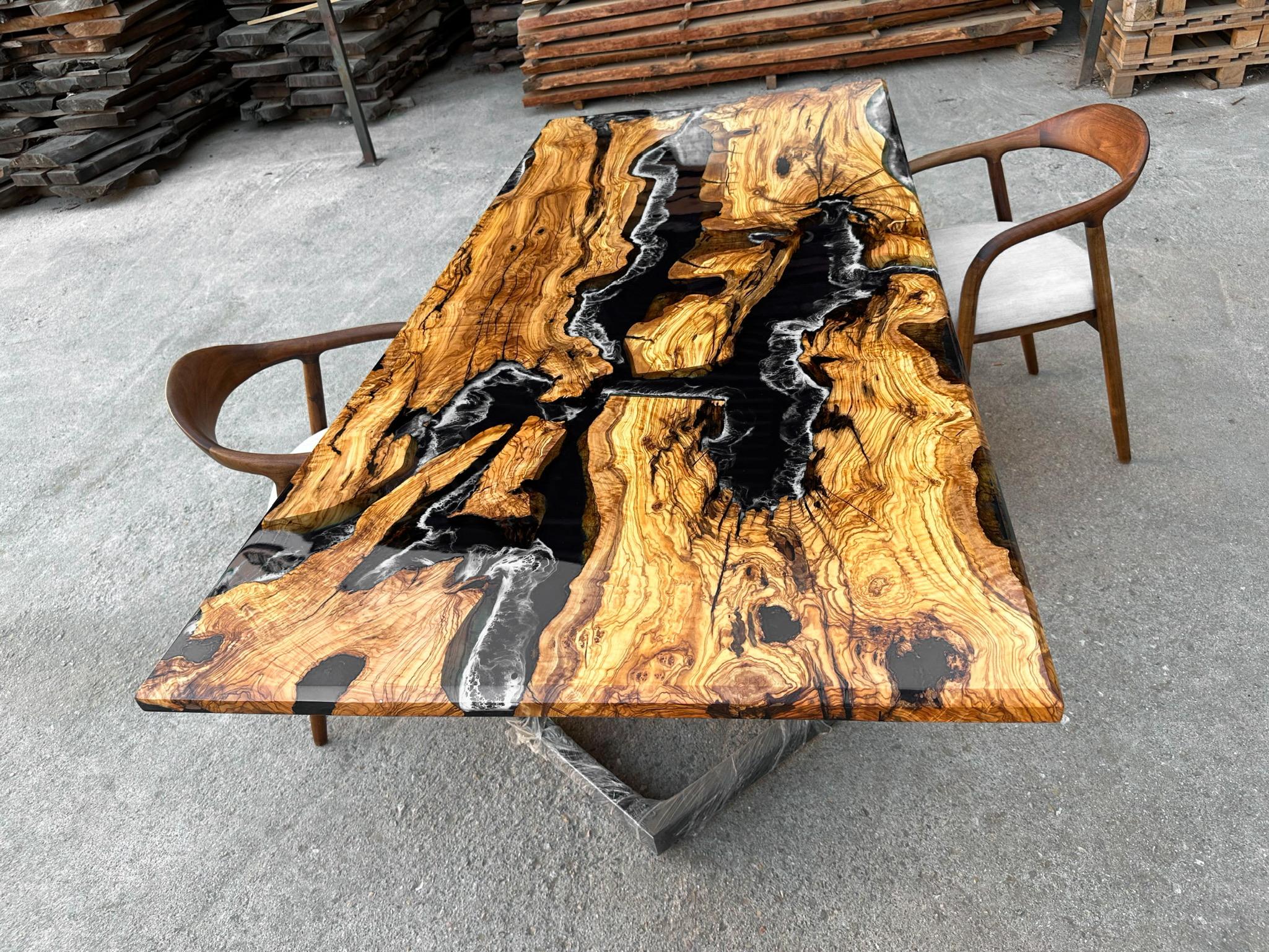 Tavolo in resina epossidica Oliver - Tavolo da pranzo in Wood Wood -  Tavolo River Resin Wood In condizioni Nuovo in vendita a İnegöl, TR