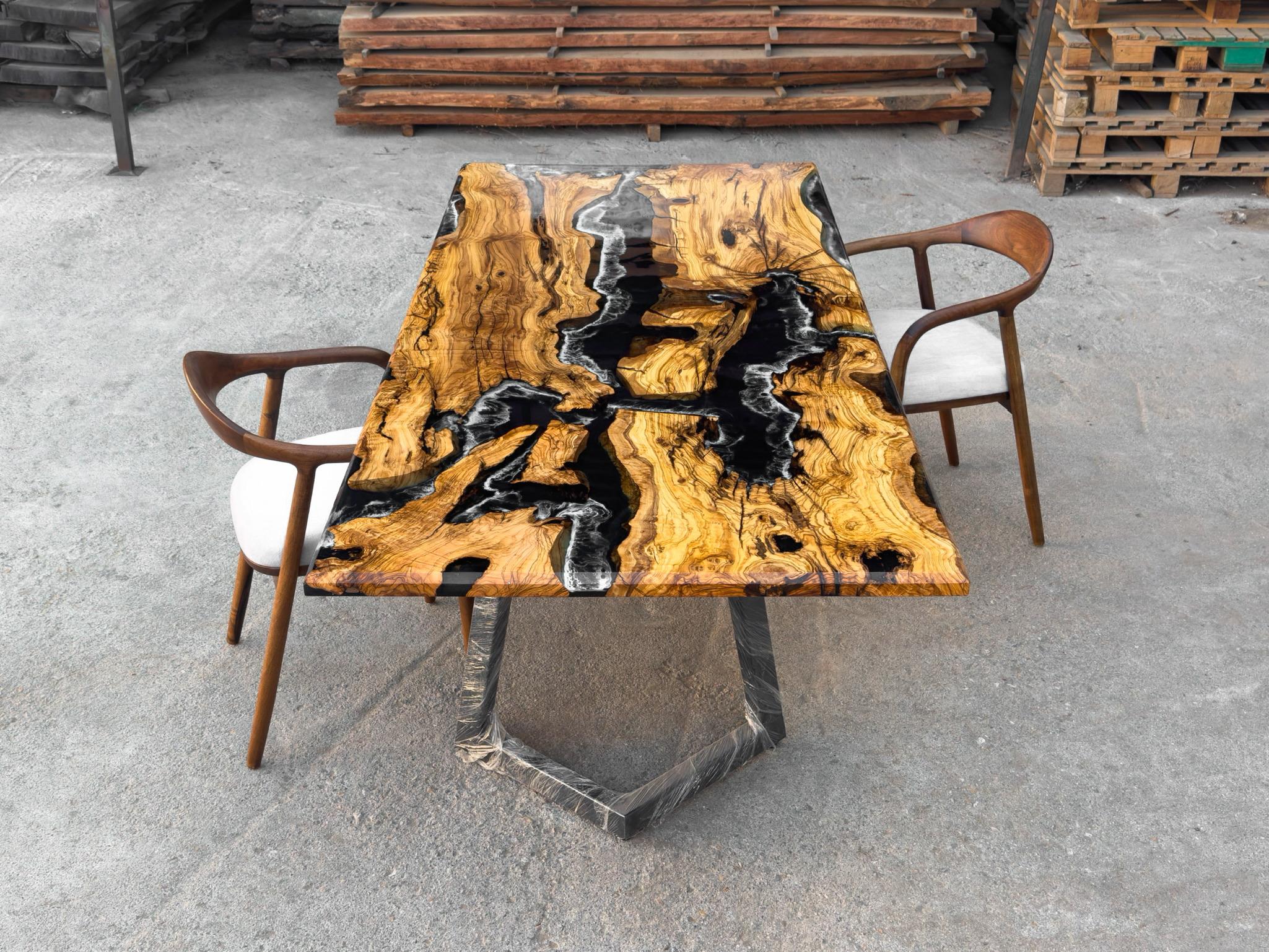 XXI secolo e contemporaneo Tavolo in resina epossidica Oliver - Tavolo da pranzo in Wood Wood -  Tavolo River Resin Wood in vendita