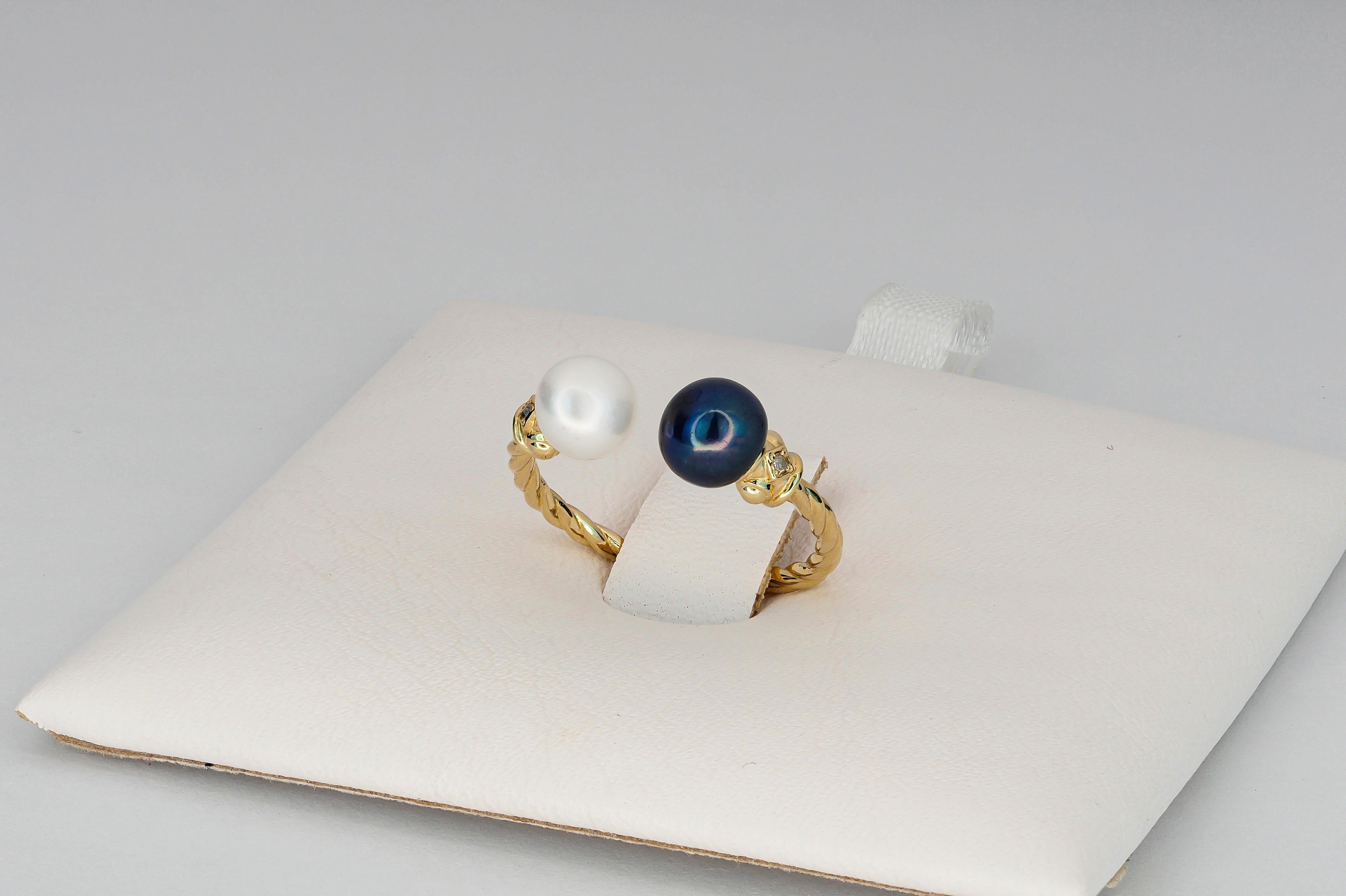 Black, White pearl 14k gold ring.  For Sale 2