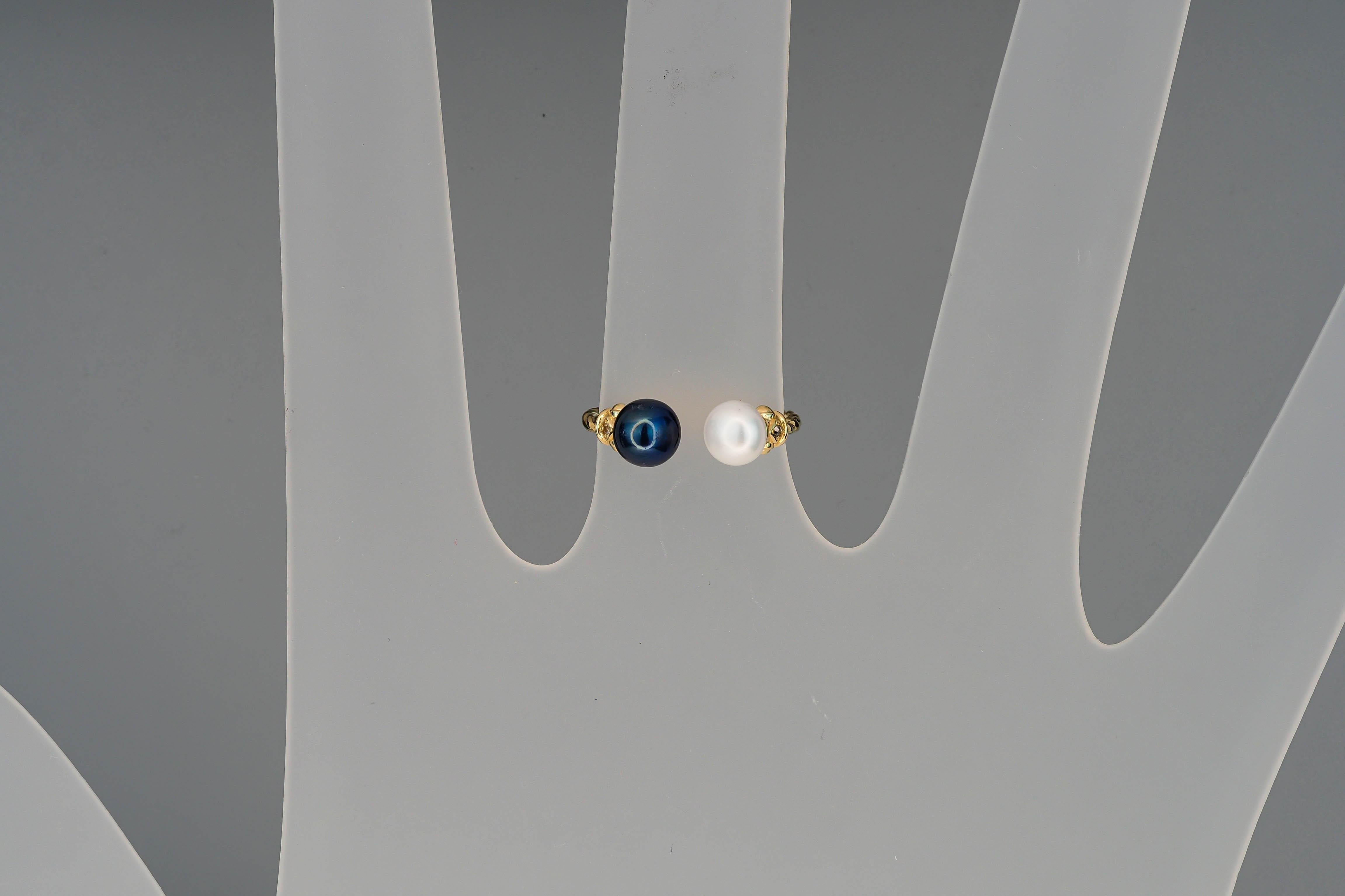 Black, White pearl 14k gold ring.  For Sale 3