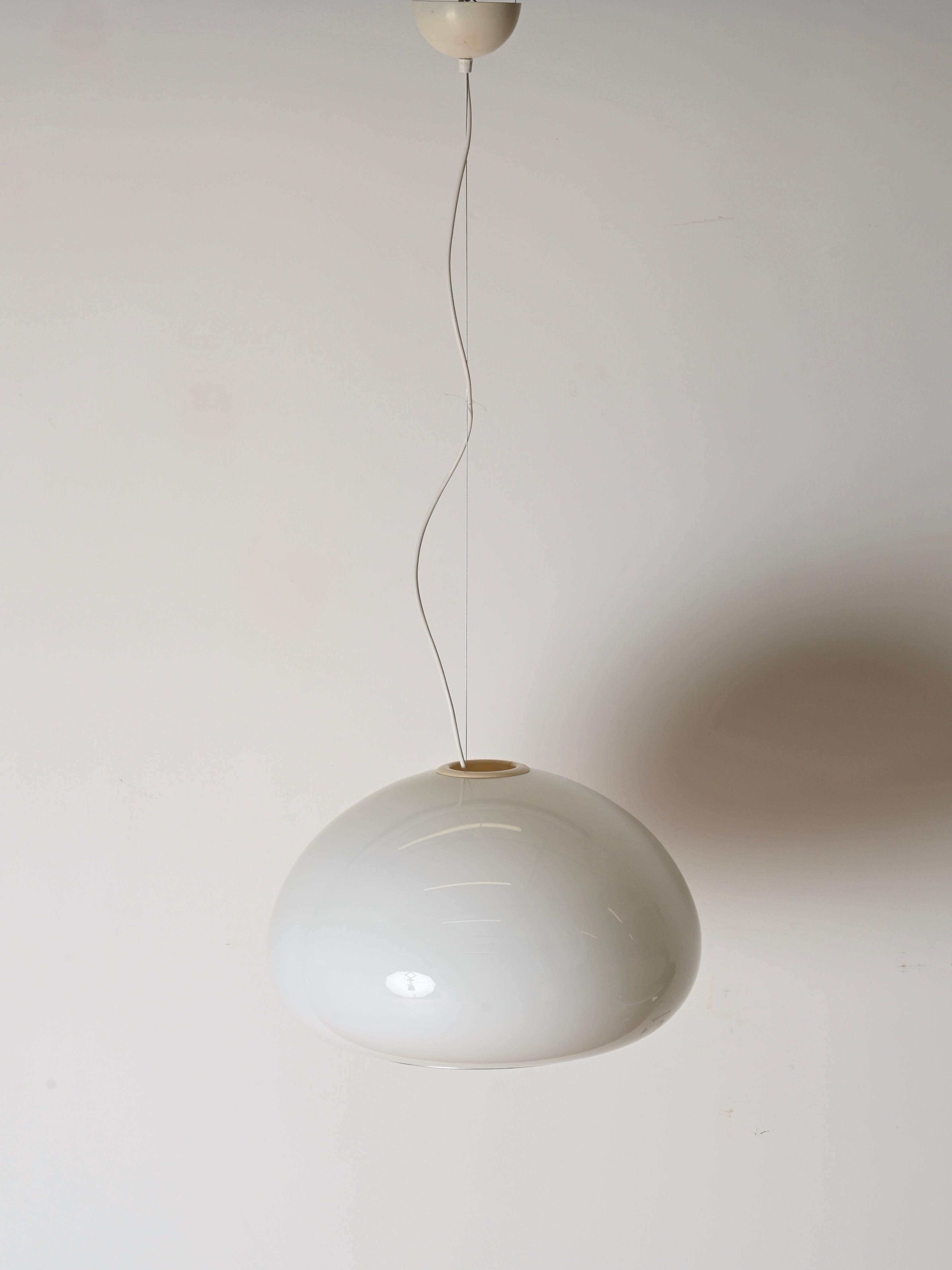 Pendentif noir et blanc en verre et chrome par Castiglioni pour Flos, Italie, années 1970 en vente 5