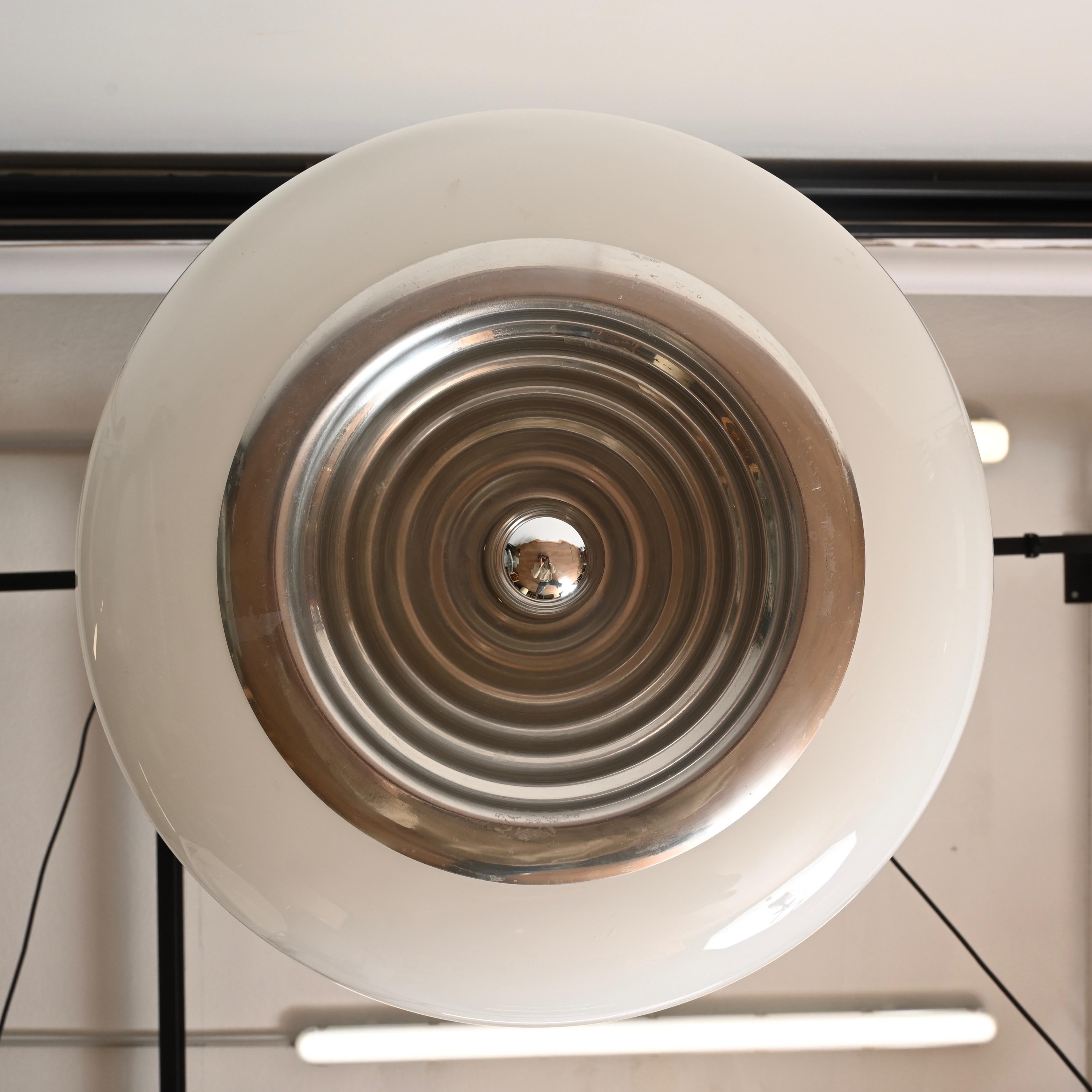 Poli Pendentif noir et blanc en verre et chrome par Castiglioni pour Flos, Italie, années 1970 en vente