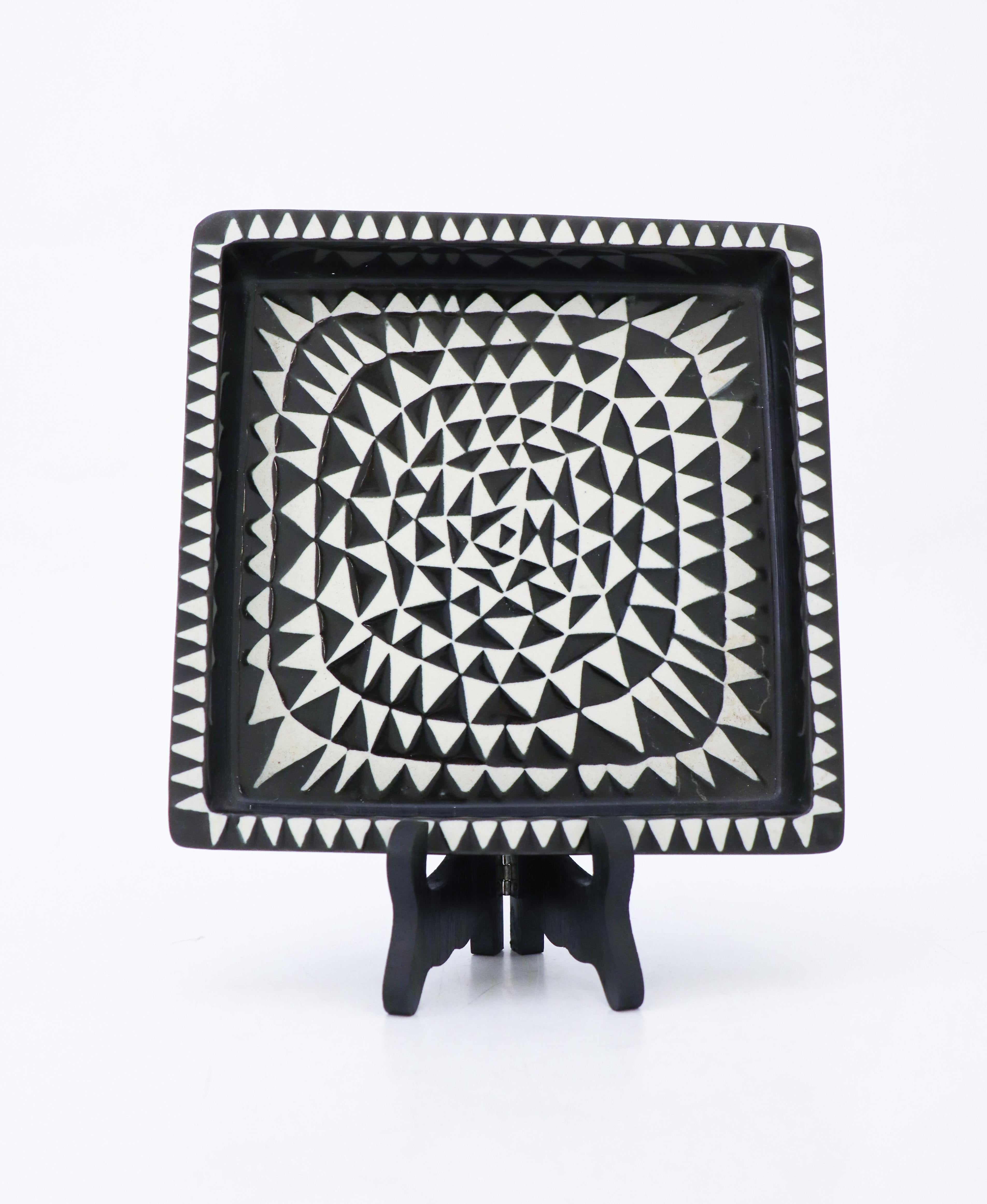 Black & White Serving Dish Domino, Stig Lindberg, Gustavsberg In Good Condition For Sale In Stockholm, SE