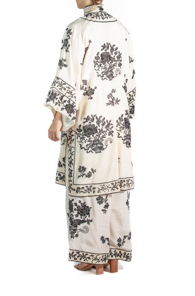 Women's Black & White Silk Embroidered Pajamas For Sale
