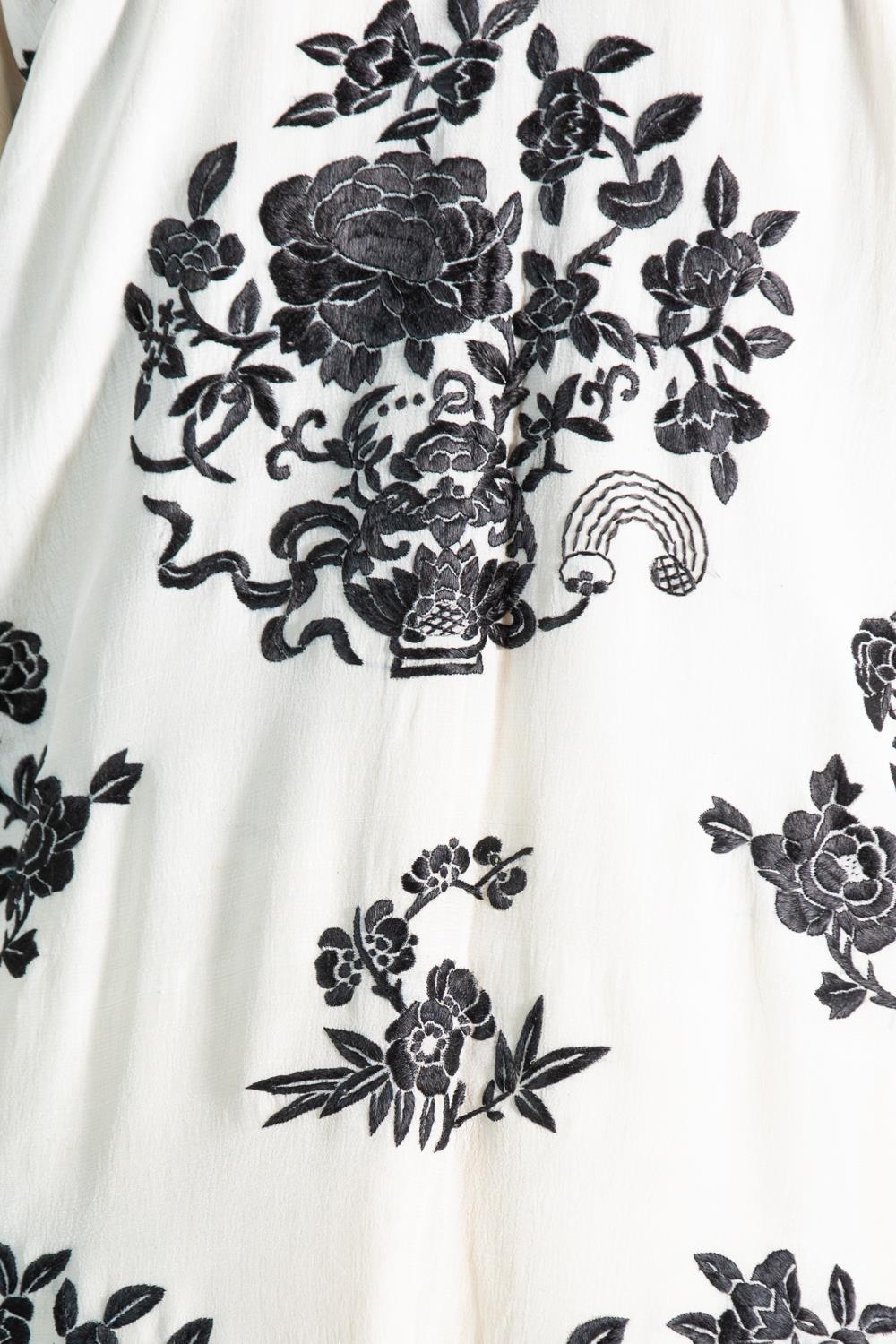 Black & White Silk Embroidered Pajamas For Sale 4