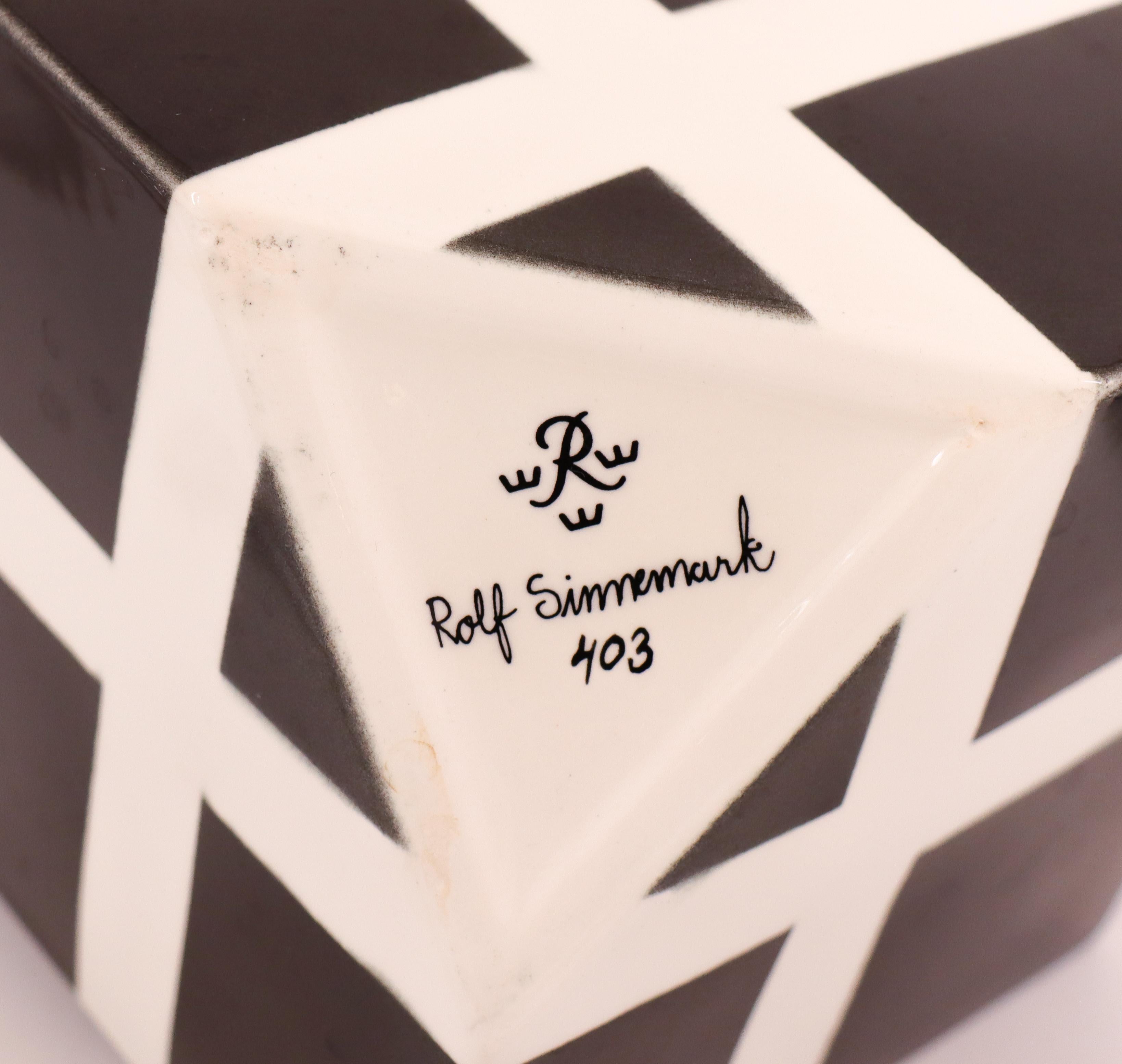 Théière en noir et blanc Rolf Sinnemark - 