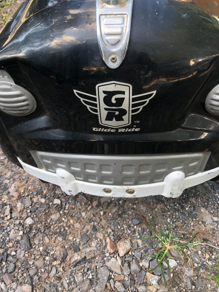 Glide ride pedal cars top