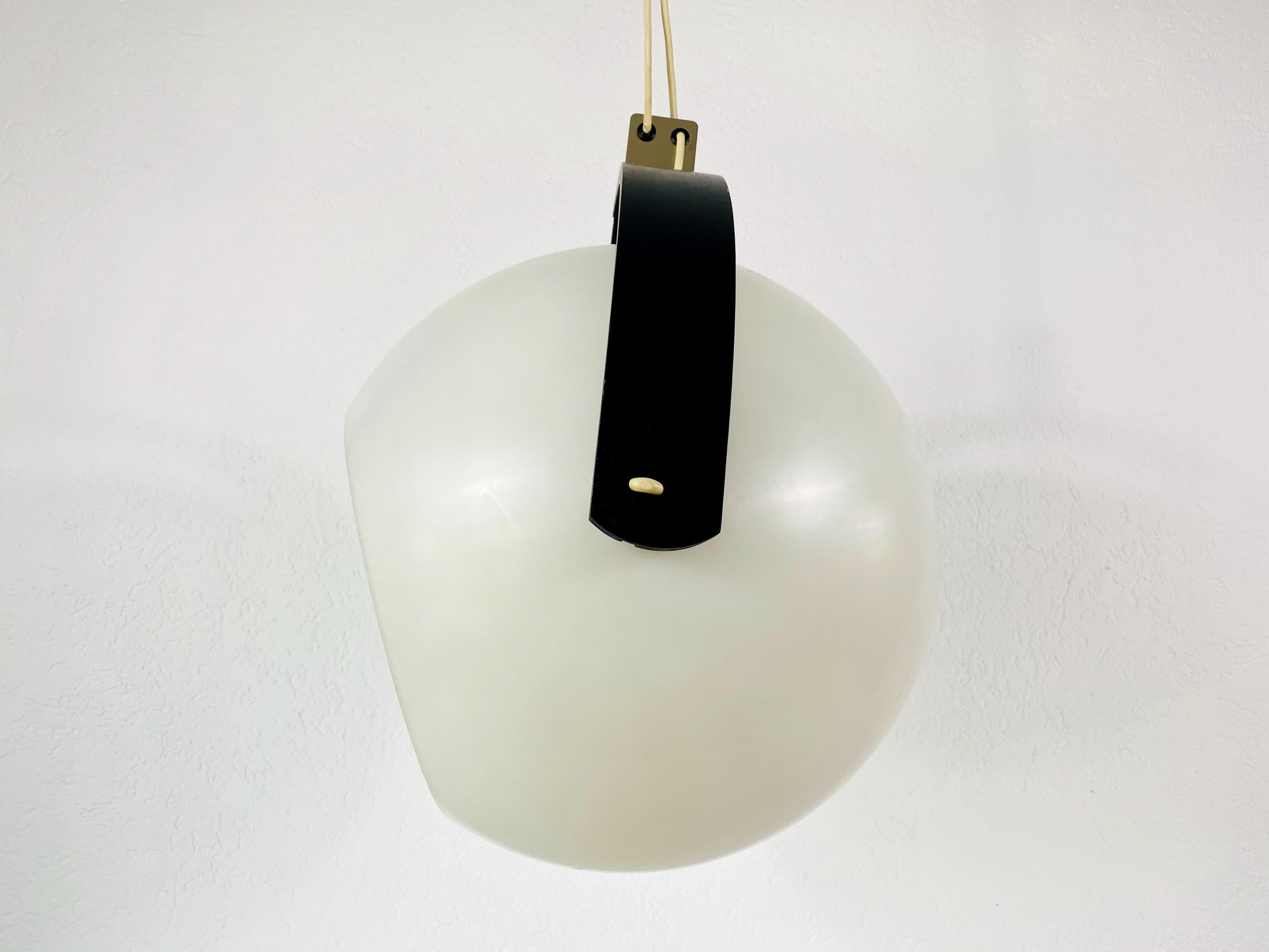 Black Wood and White Plastic Pendant Lamp by Temde, 1970s In Good Condition For Sale In Hagenbach, DE