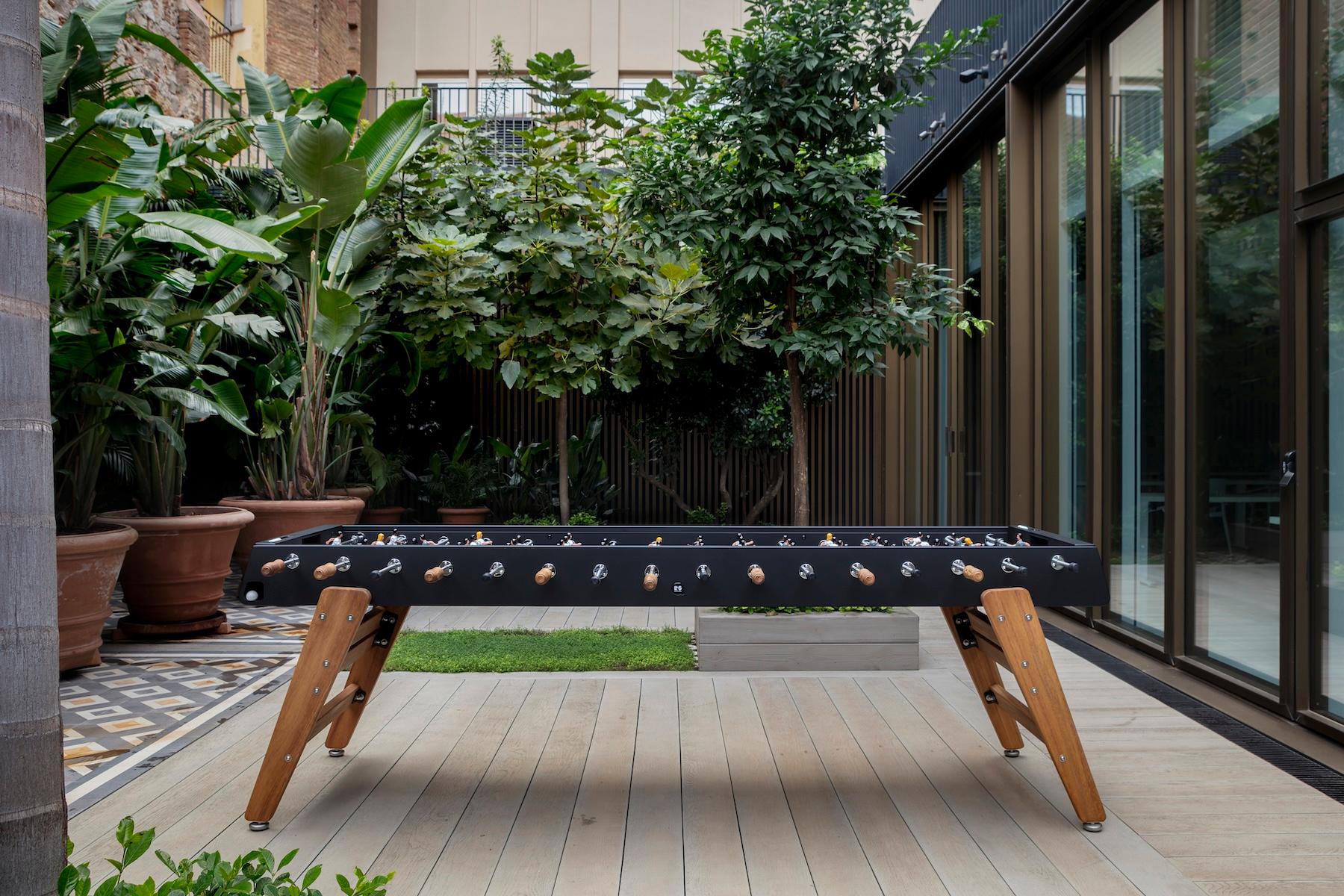 Spanish BLACK & Wood FOOSBALL TABLE RS3 Max by RS Barcelona for up to 8 players For Sale