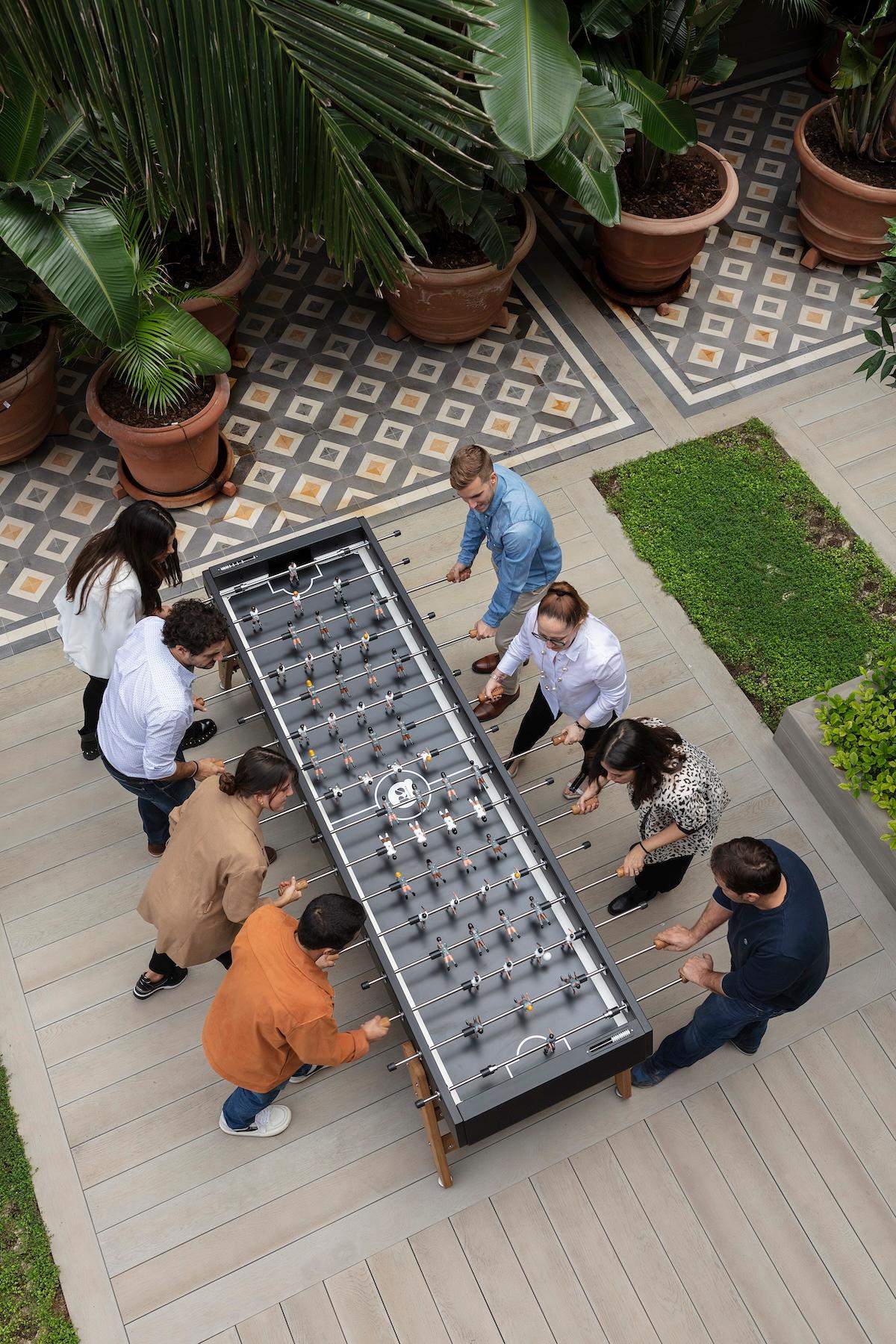 BLACK & Wood FOOSBALL TABLE RS3 Max by RS Barcelona for up to 8 players In New Condition For Sale In Rhinebeck, NY