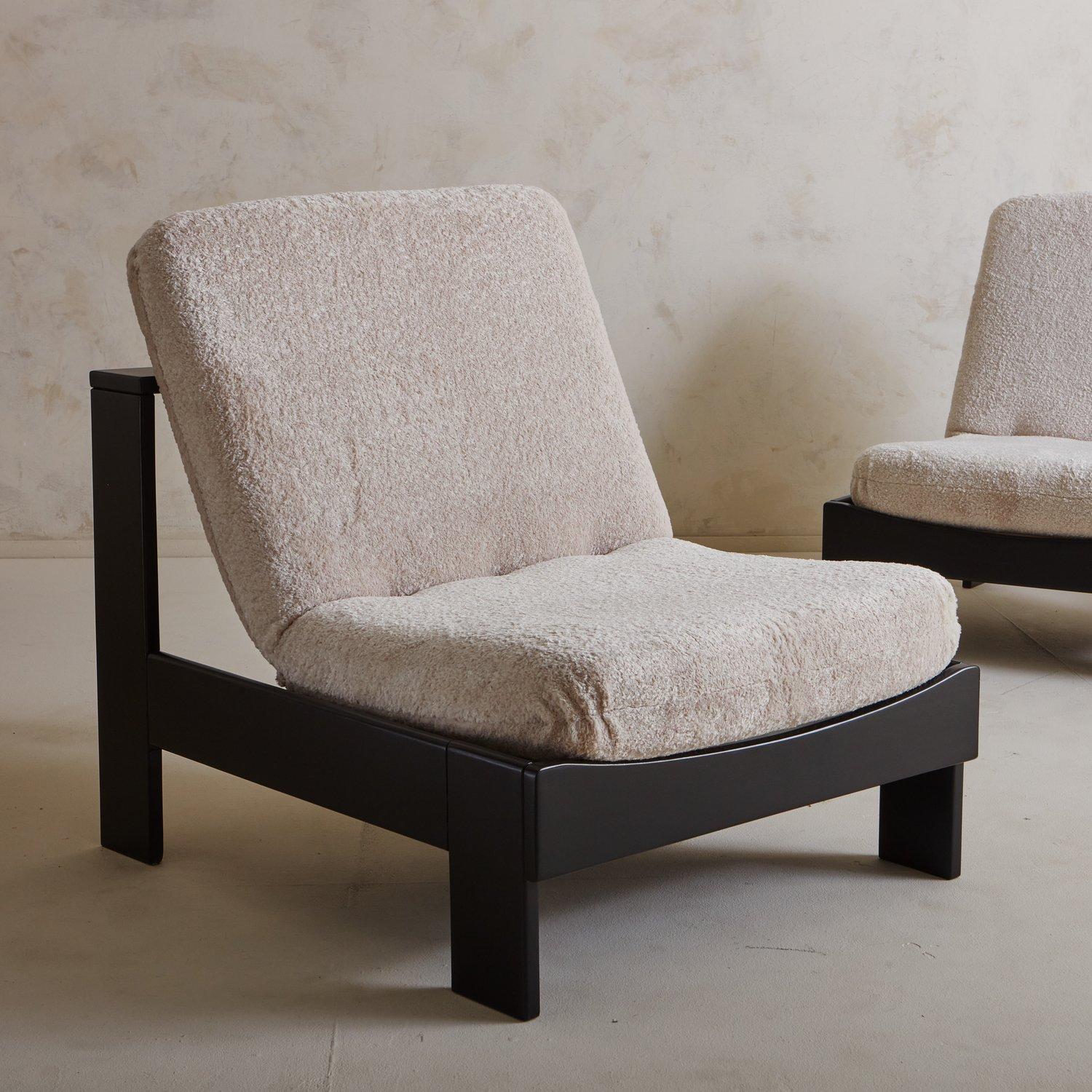 Black Wood Frame Lounge Chair in Cream Shearling, France, 20th Century In Good Condition For Sale In Chicago, IL