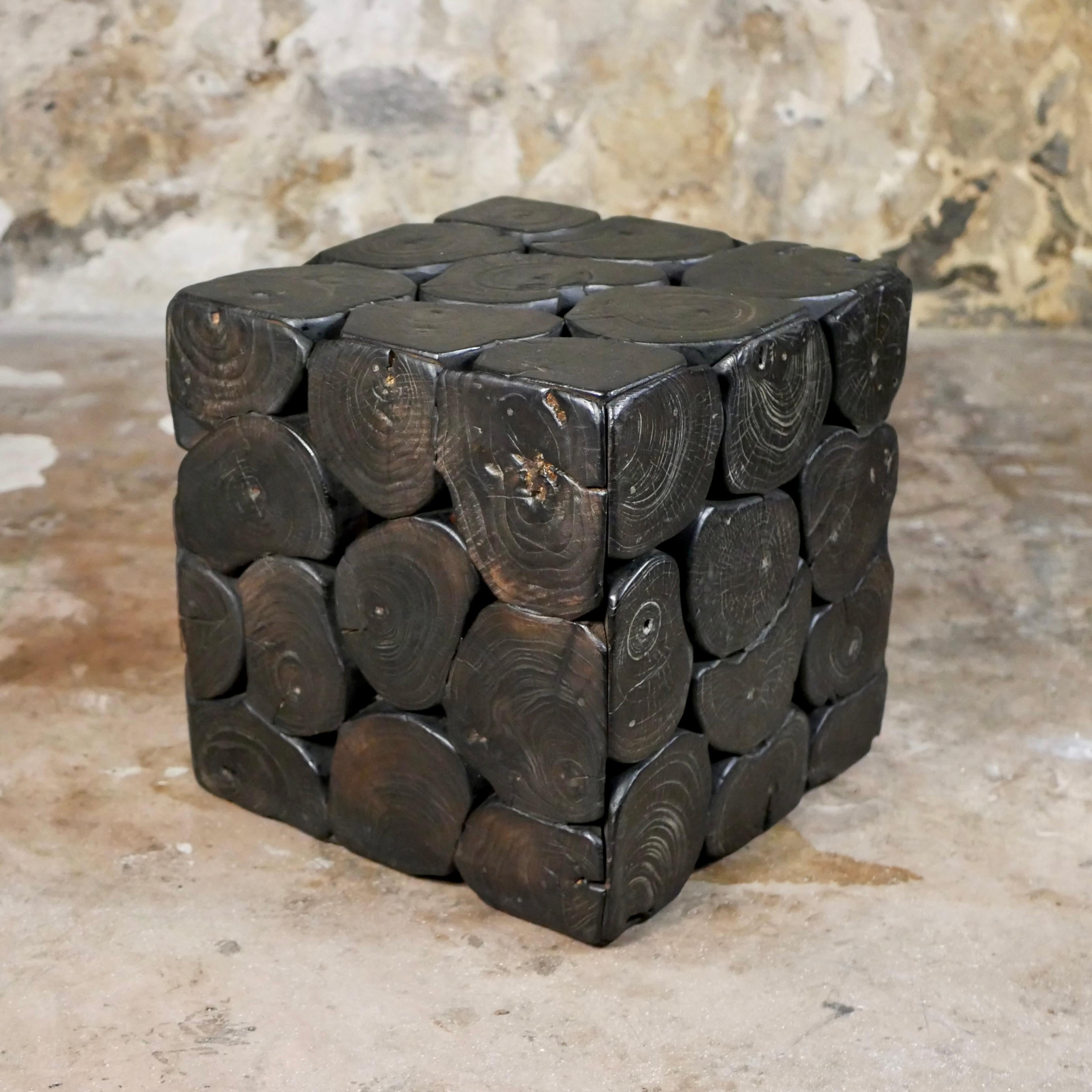 Black wood log side table or stool, square shape, French work from the 1980s For Sale 3