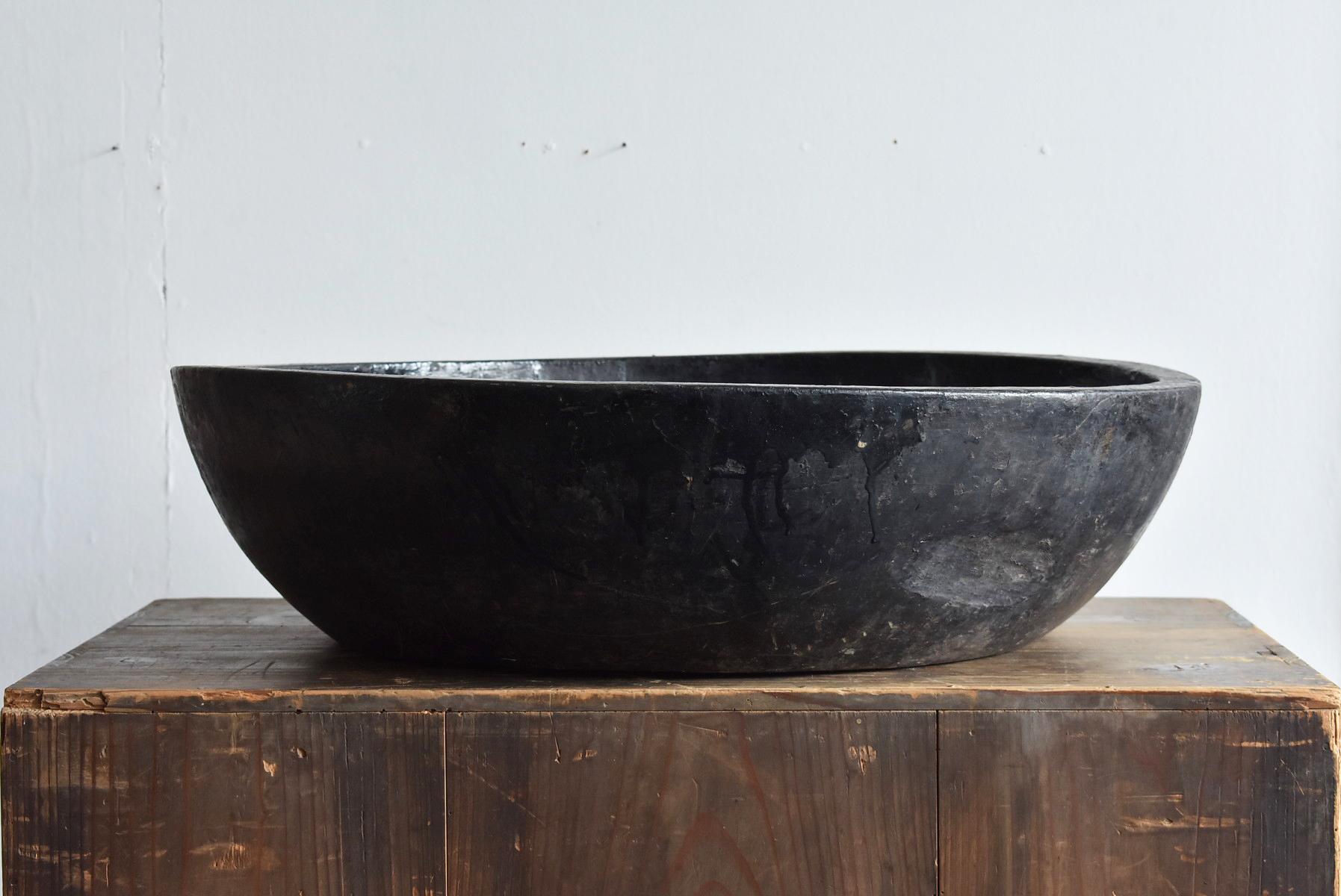 black wood bowl