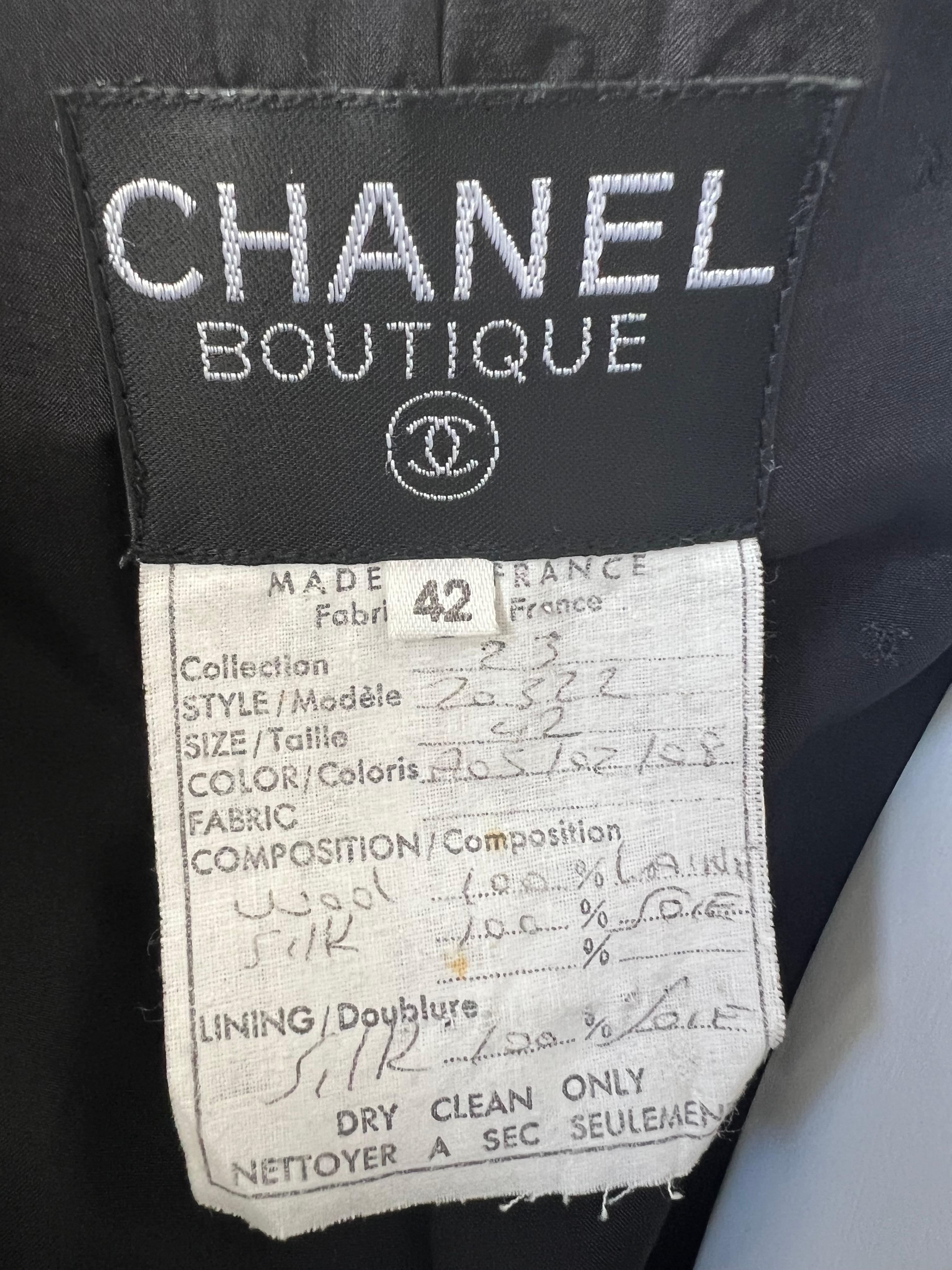 Laine noire et soie rose Boutons dorés Vintage 1984 Chanel Collection 23 en vente 7