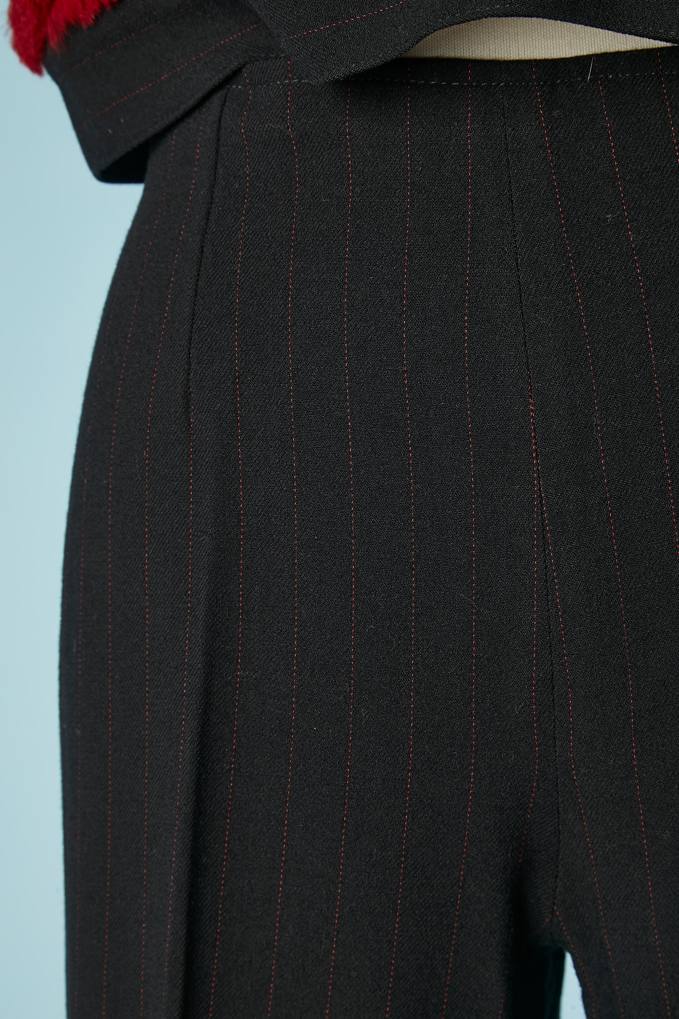 Tuta-pantalone in lana nera e gessato rosso e gilet di pelliccia Studio A Gianfranco Ferré in vendita 4