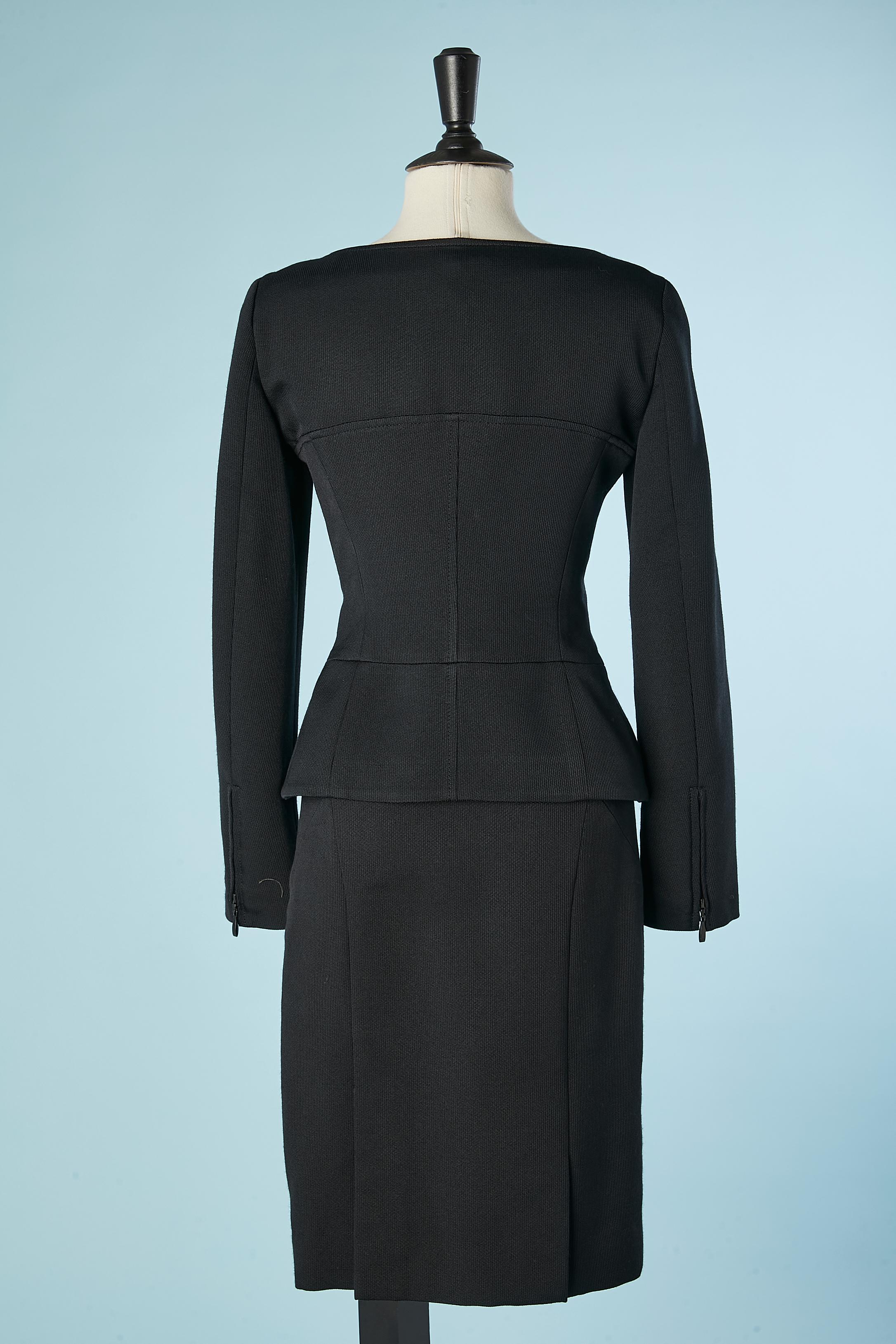 Women's Black wool and silk skirt-suit  with zip in the middle front Escada  For Sale