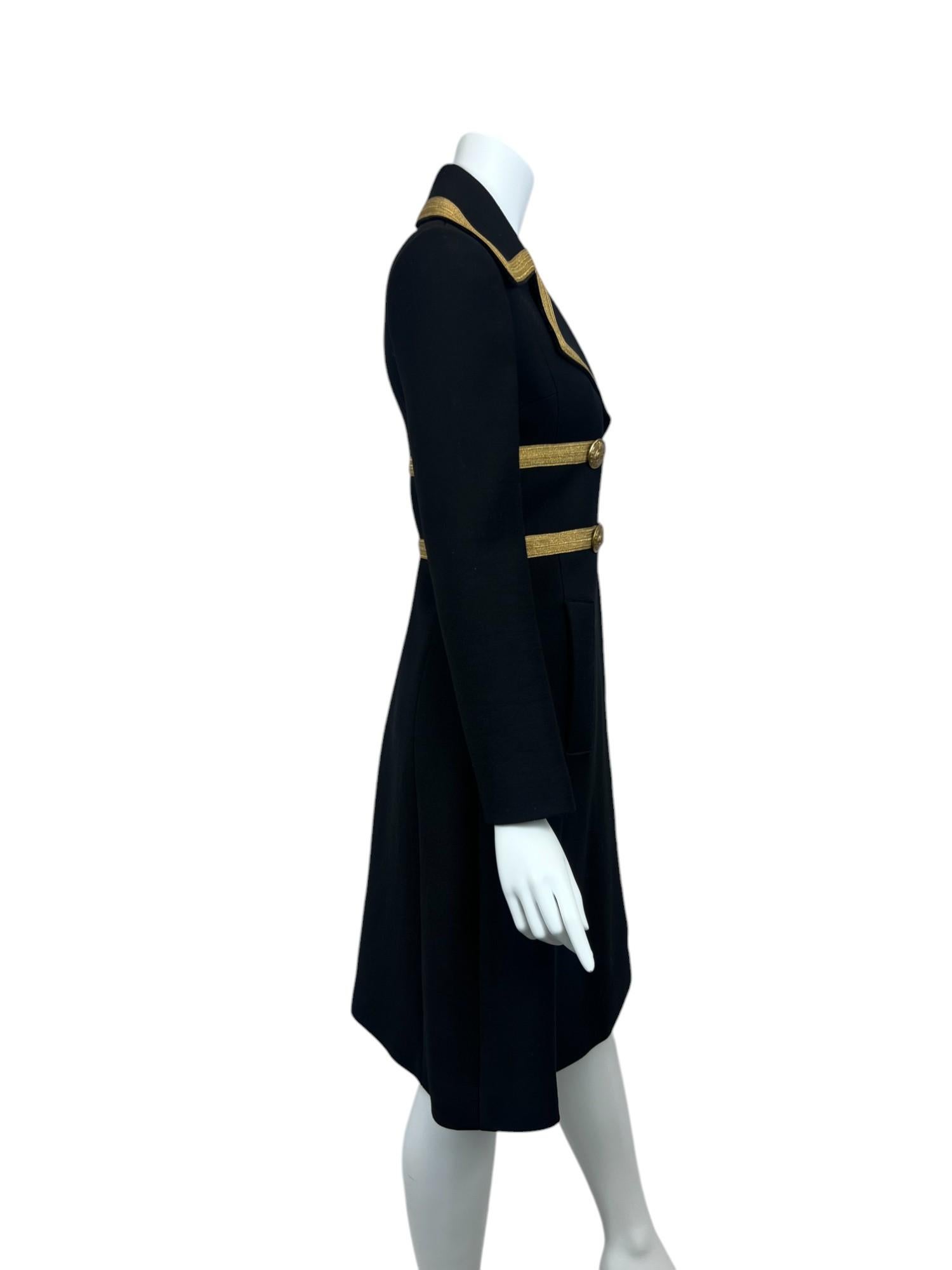 Cappotto in lana nera stile militare con rifiniture metalliche Sz: IT 40 in vendita 4