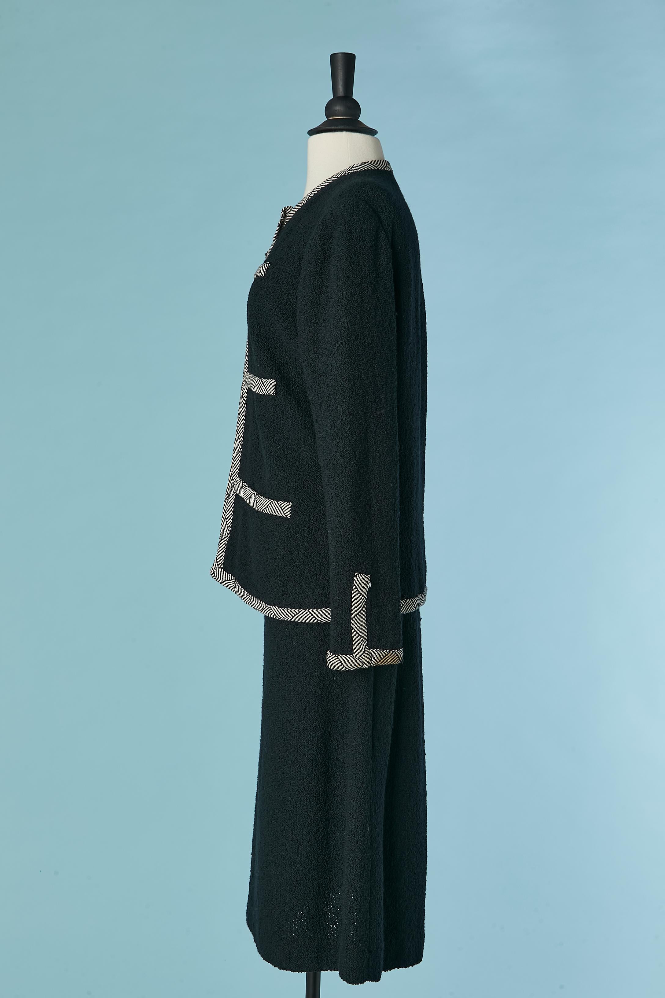 Black wool bouclette skirt-suit with black&white braid piping and bow ADOLFO For Sale 1
