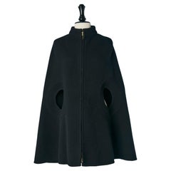 Black wool cape with zip closure on the middle front Pierre Cardin