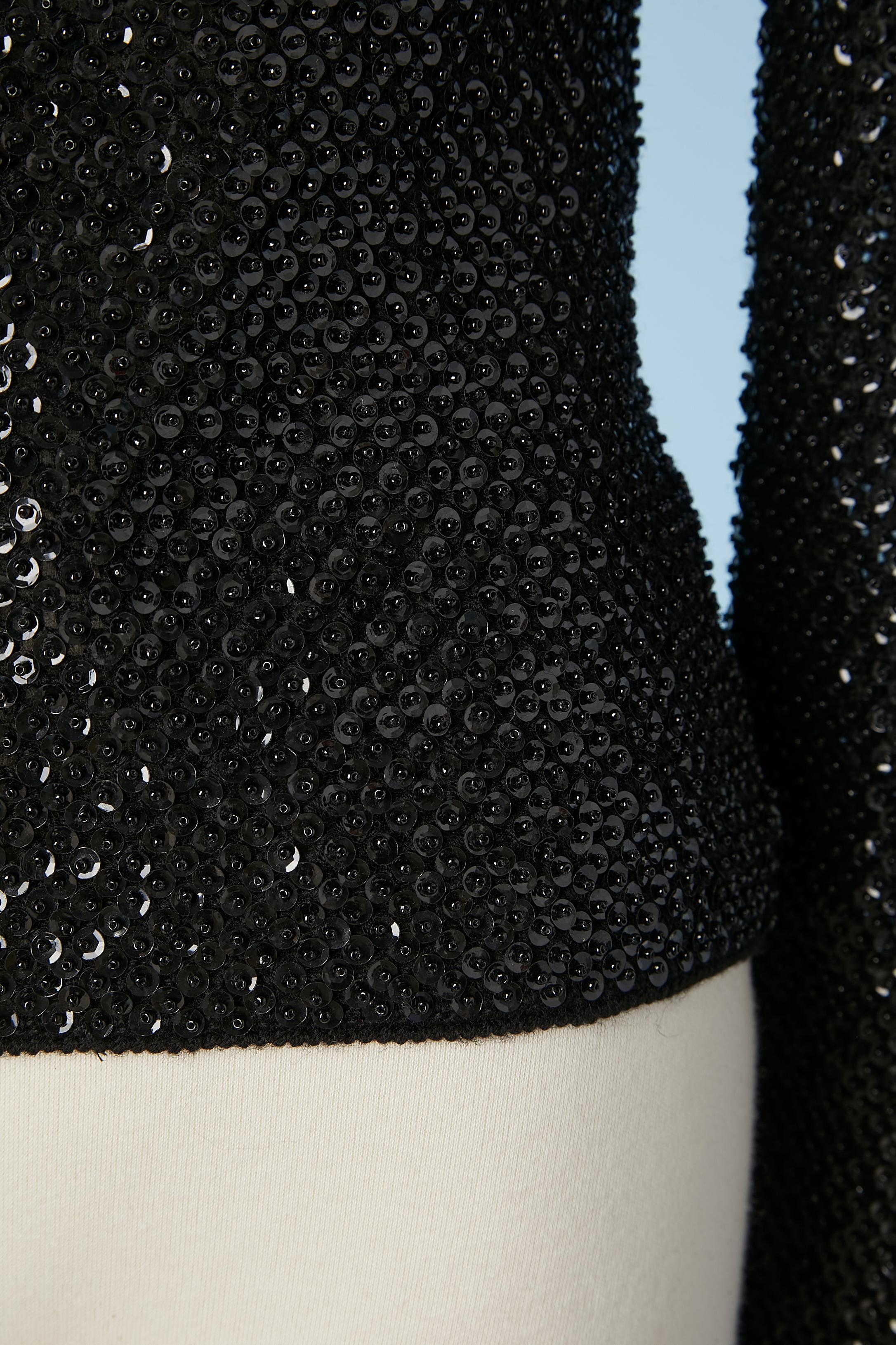 Schwarze Wollstrickjacke mit schwarzen Pailletten und Perlen besetzt Dolce & Gabbana  Damen im Angebot