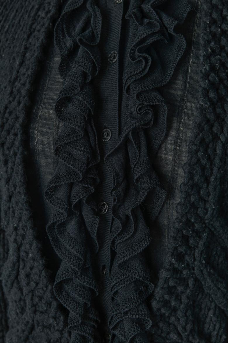 Black wool cardigan with black rayon ruffles on the front CHANEL (Schwarz) im Angebot