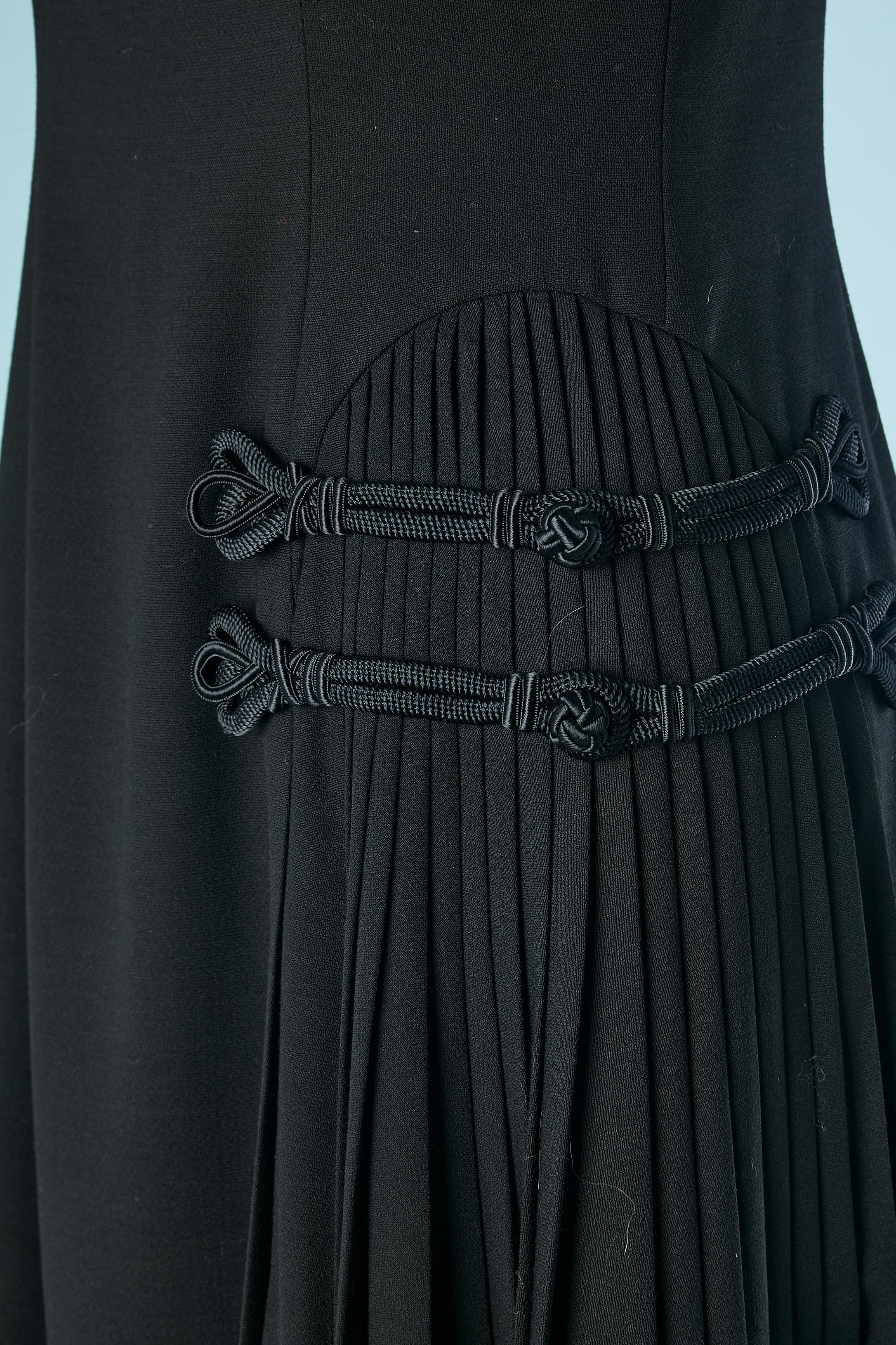 Vestido de cóctel de lana negra con pliegues laterales y pasamanería JACQUES FATH Negro en venta