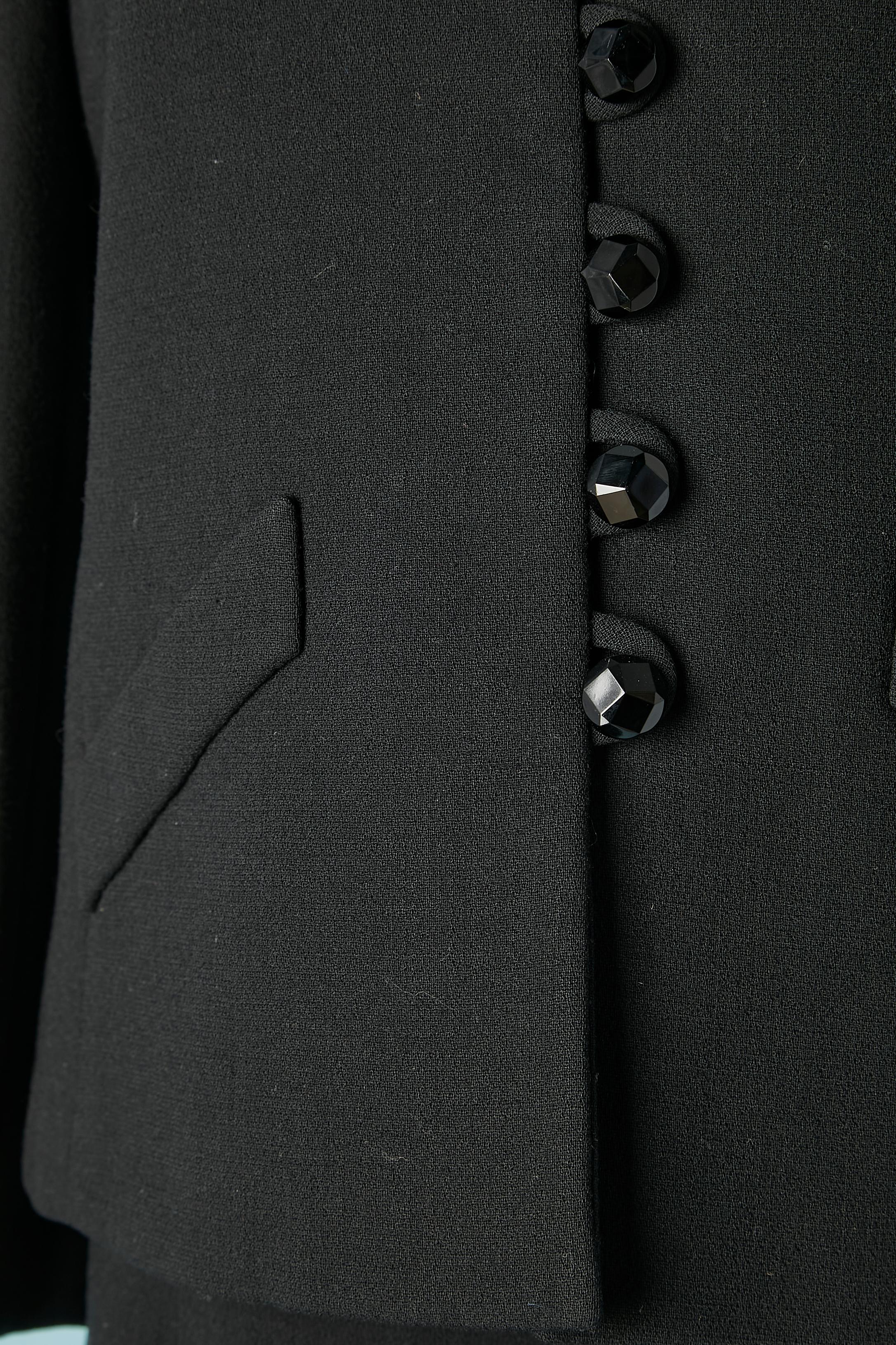 Black wool crêpe skit-suit with black buttons Christian Dior New-York Circa 1950 In Excellent Condition For Sale In Saint-Ouen-Sur-Seine, FR