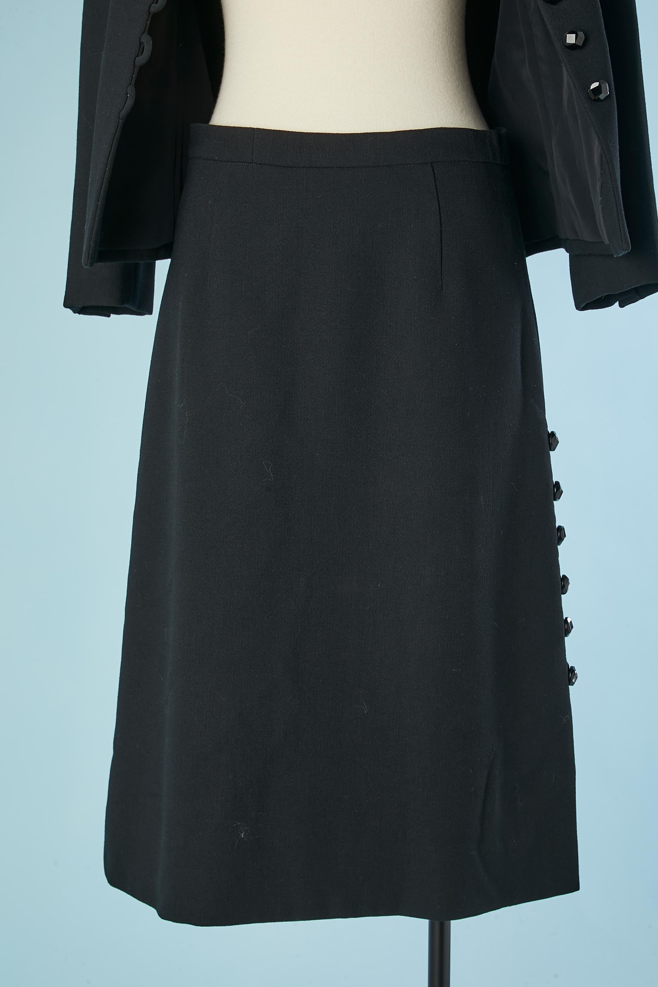 Black wool crêpe skit-suit with black buttons Christian Dior New-York Circa 1950 For Sale 3