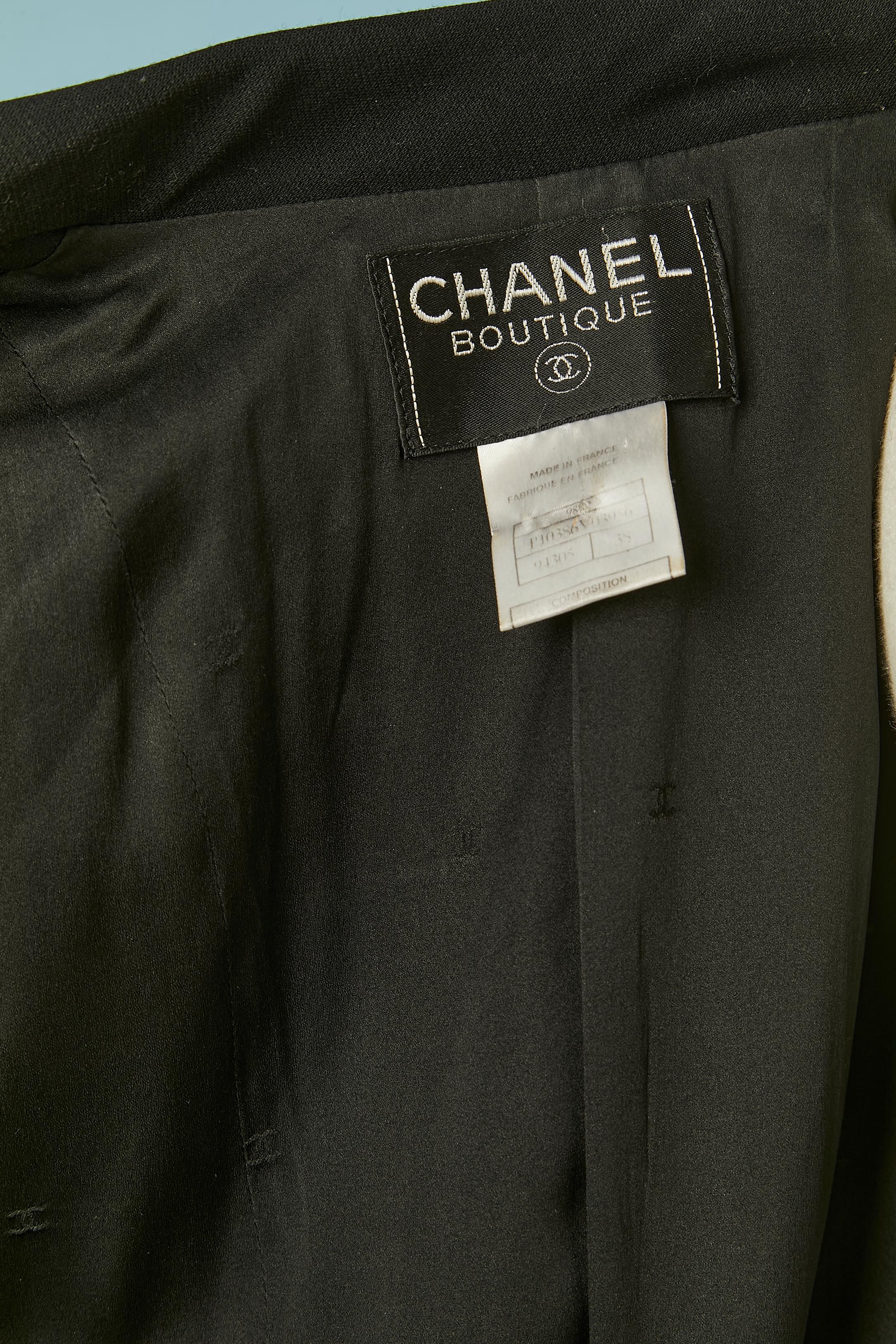 Black wool double-breasted coat with silk Camelia brooches CHANEL Boutique 3