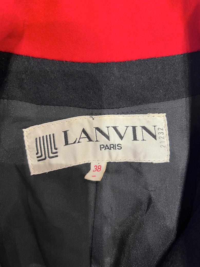 Giacca in lana nera con collo e polsini rossi LANVIN in vendita 2