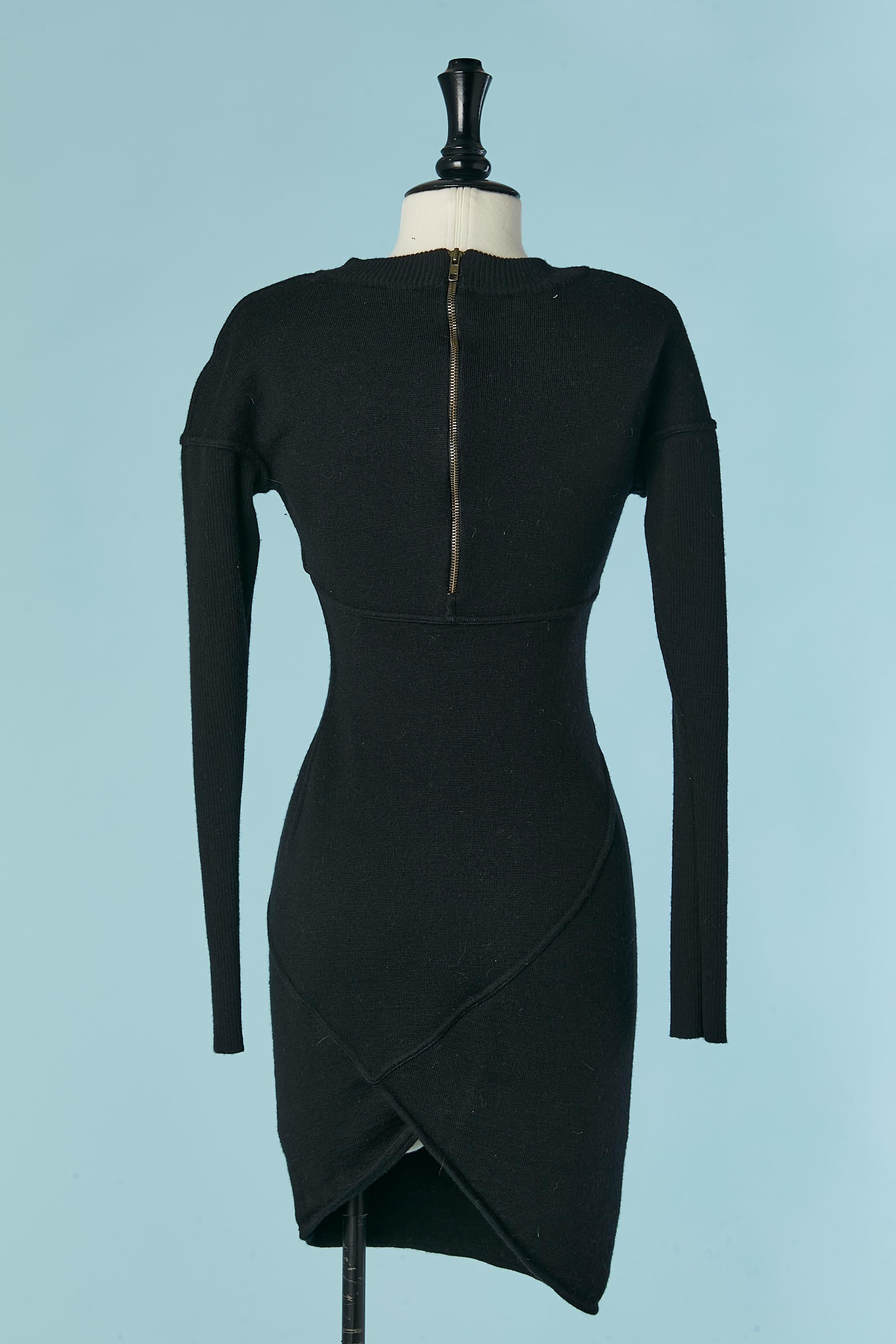 Schwarzes Wollstrickkleid mit Schnitt und Reißverschluss hinten Mitte AlaÏa im Angebot 2