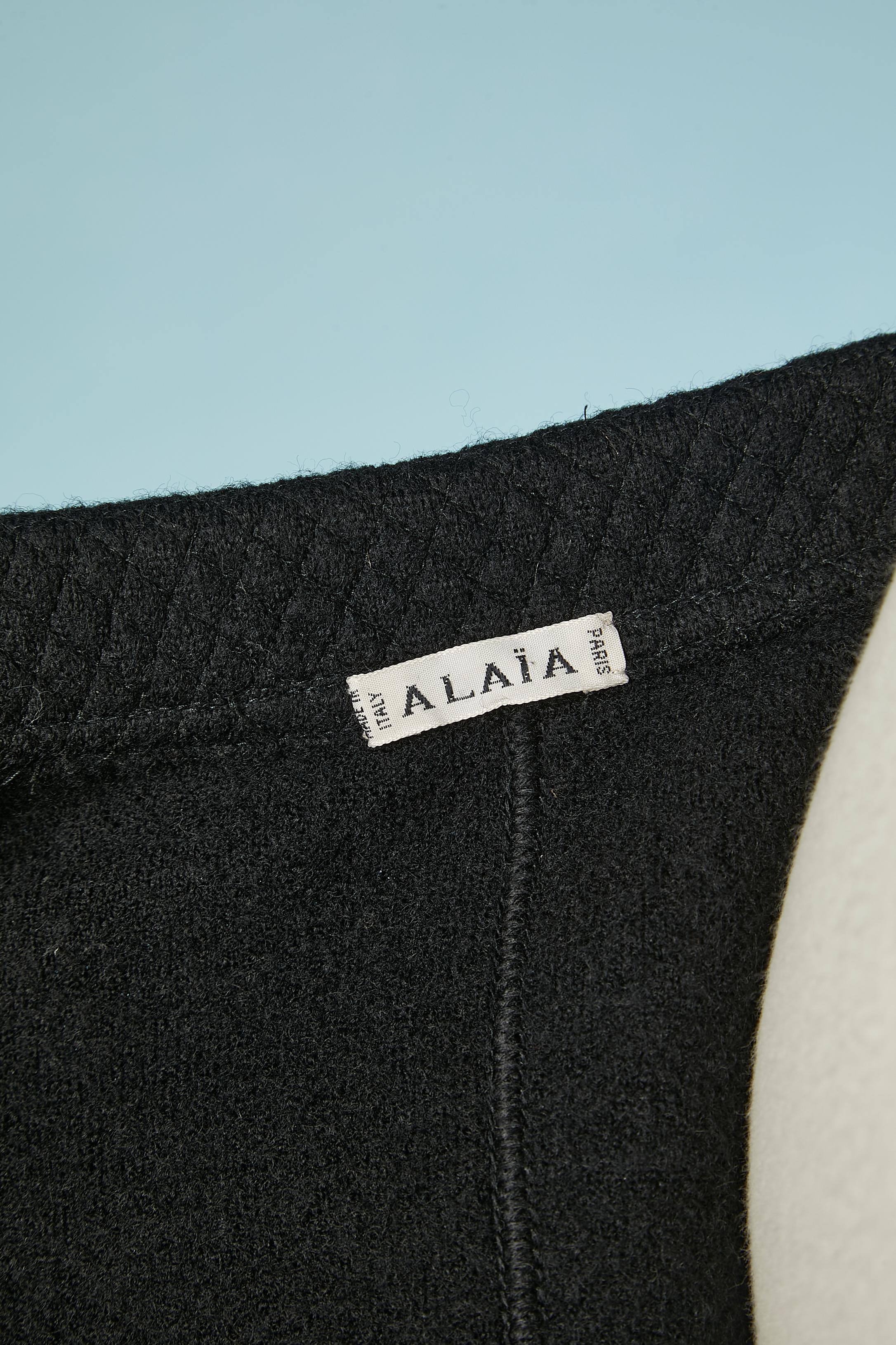 Black wool knit skirt-suit with edge to edge jacket AlaÏa  For Sale 2