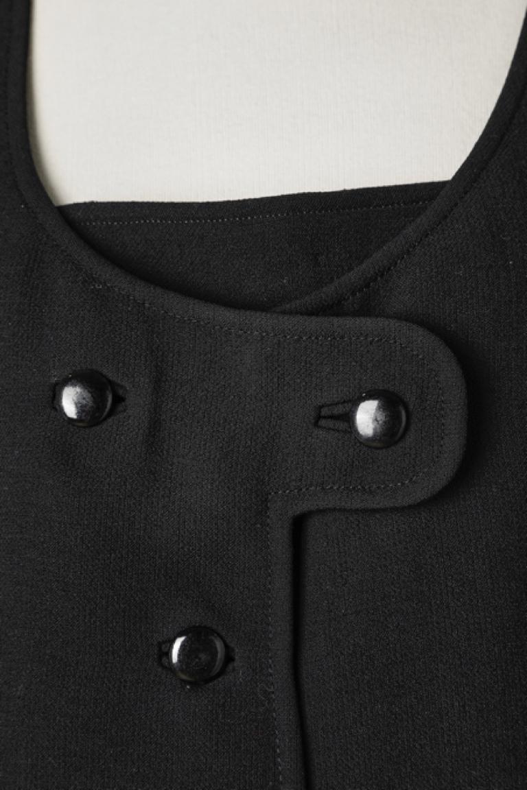 Women's Black wool minidress with button in the middle front Courrèges 