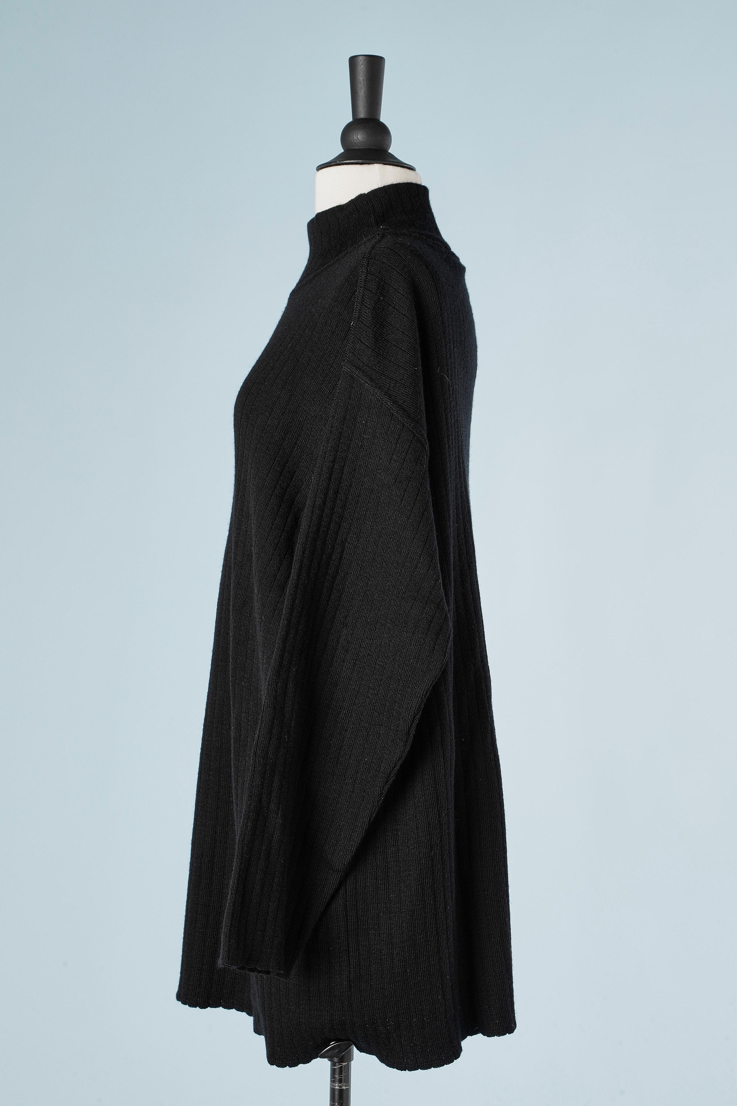 Pull oversize en laine noire JOSEPH TRICOT Excellent état - En vente à Saint-Ouen-Sur-Seine, FR