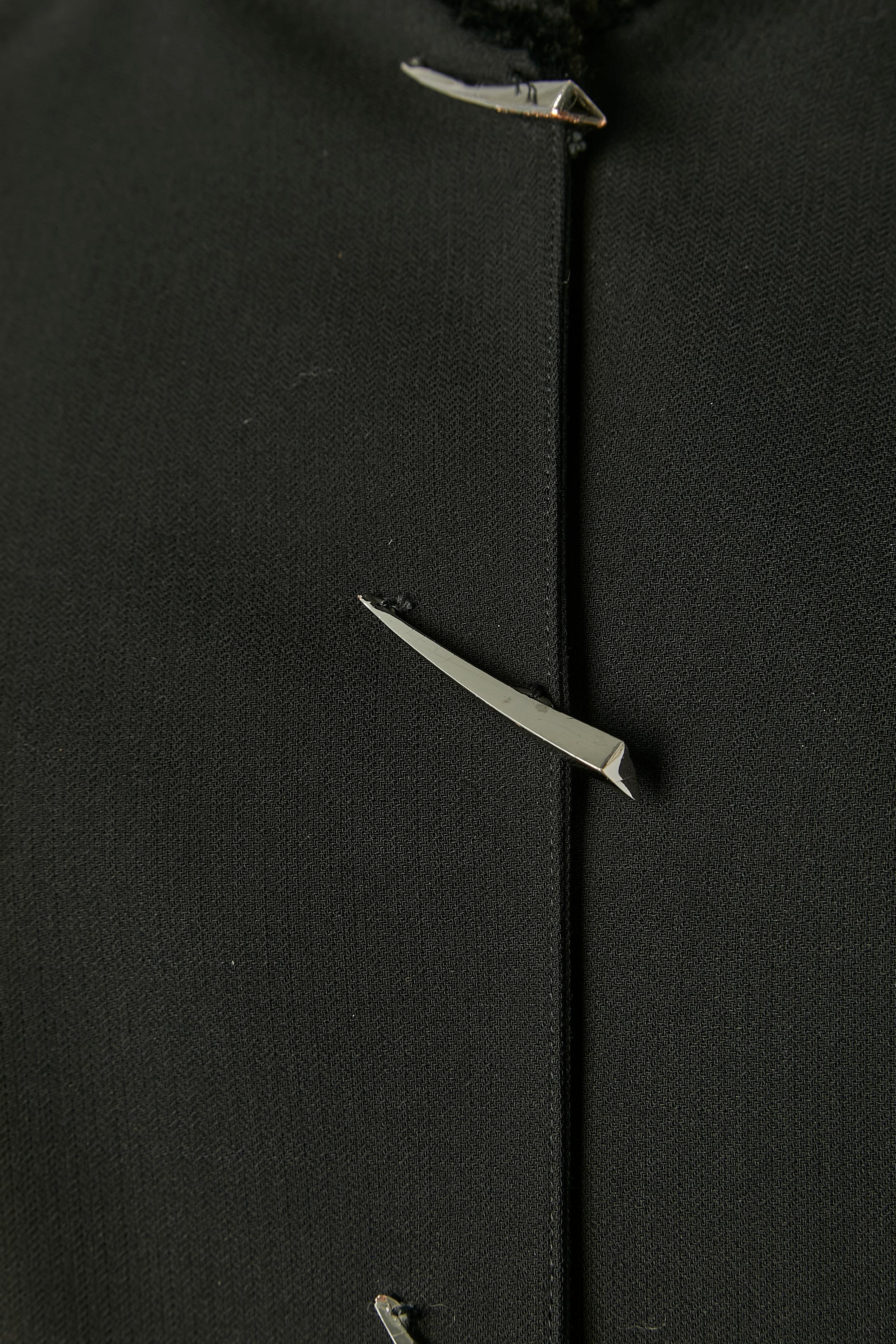 Veste à simple boutonnage avec bord fauxastrakan Thierry Mugler  Excellent état - En vente à Saint-Ouen-Sur-Seine, FR