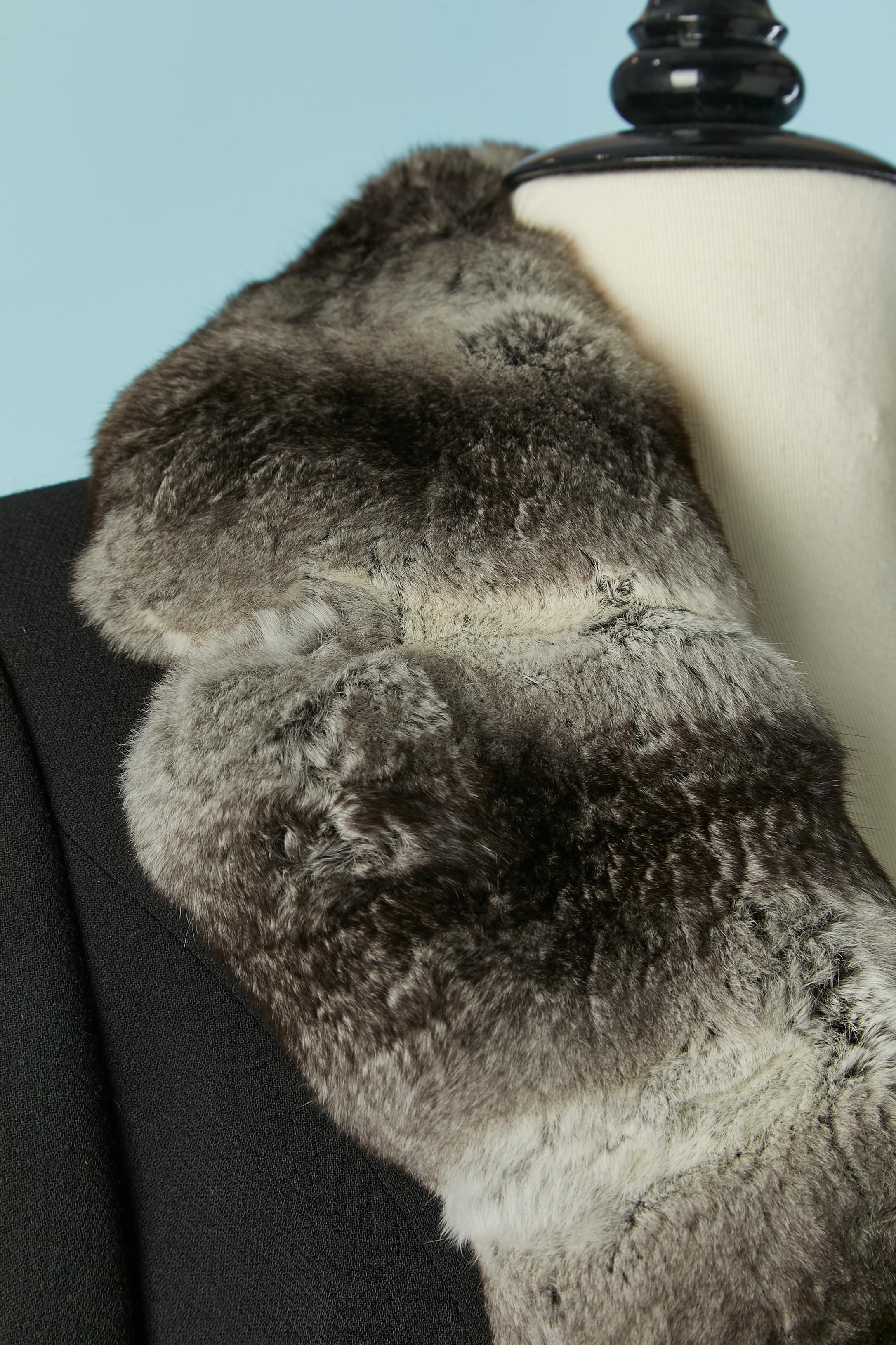 Black wool single breasted jacket with fur collar and cuffs MARIO BORSATO In Excellent Condition In Saint-Ouen-Sur-Seine, FR