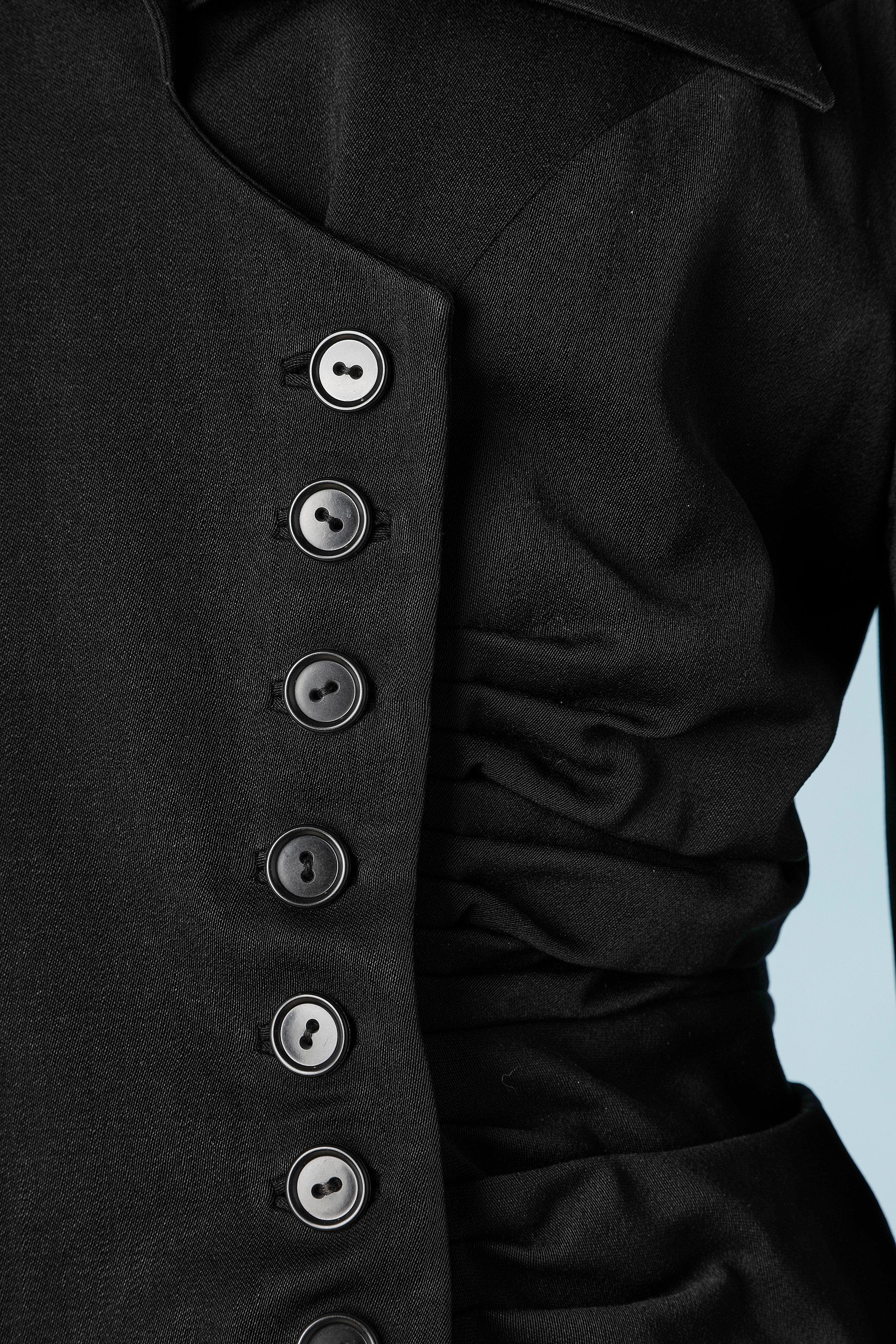 Noir Combinaison jupe en laine noire avec veste drapée à double boutonnage Lilli Ann 1951  en vente