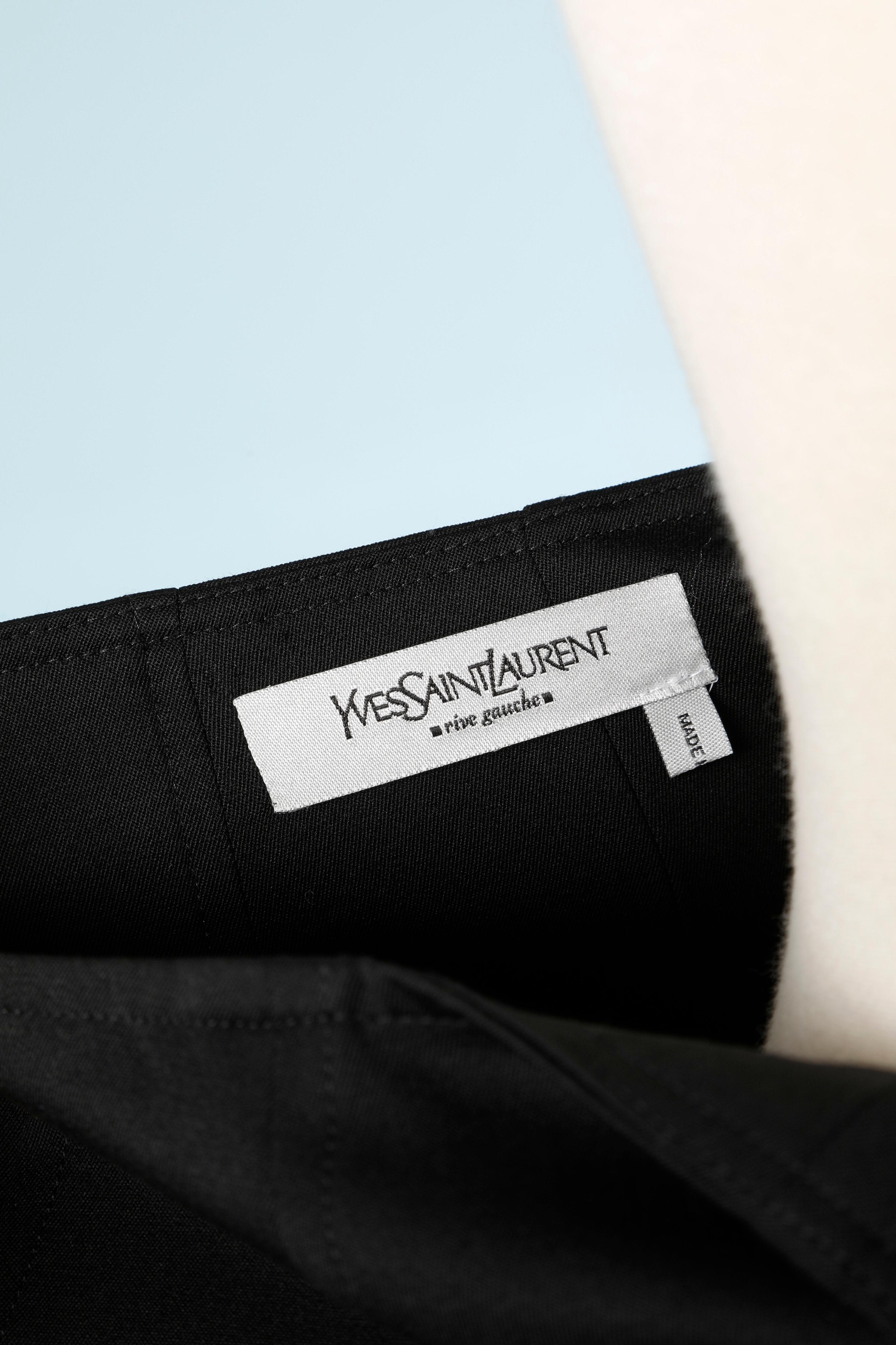 Black wool skirt Yves Saint Laurent Rive Gauche  For Sale 2