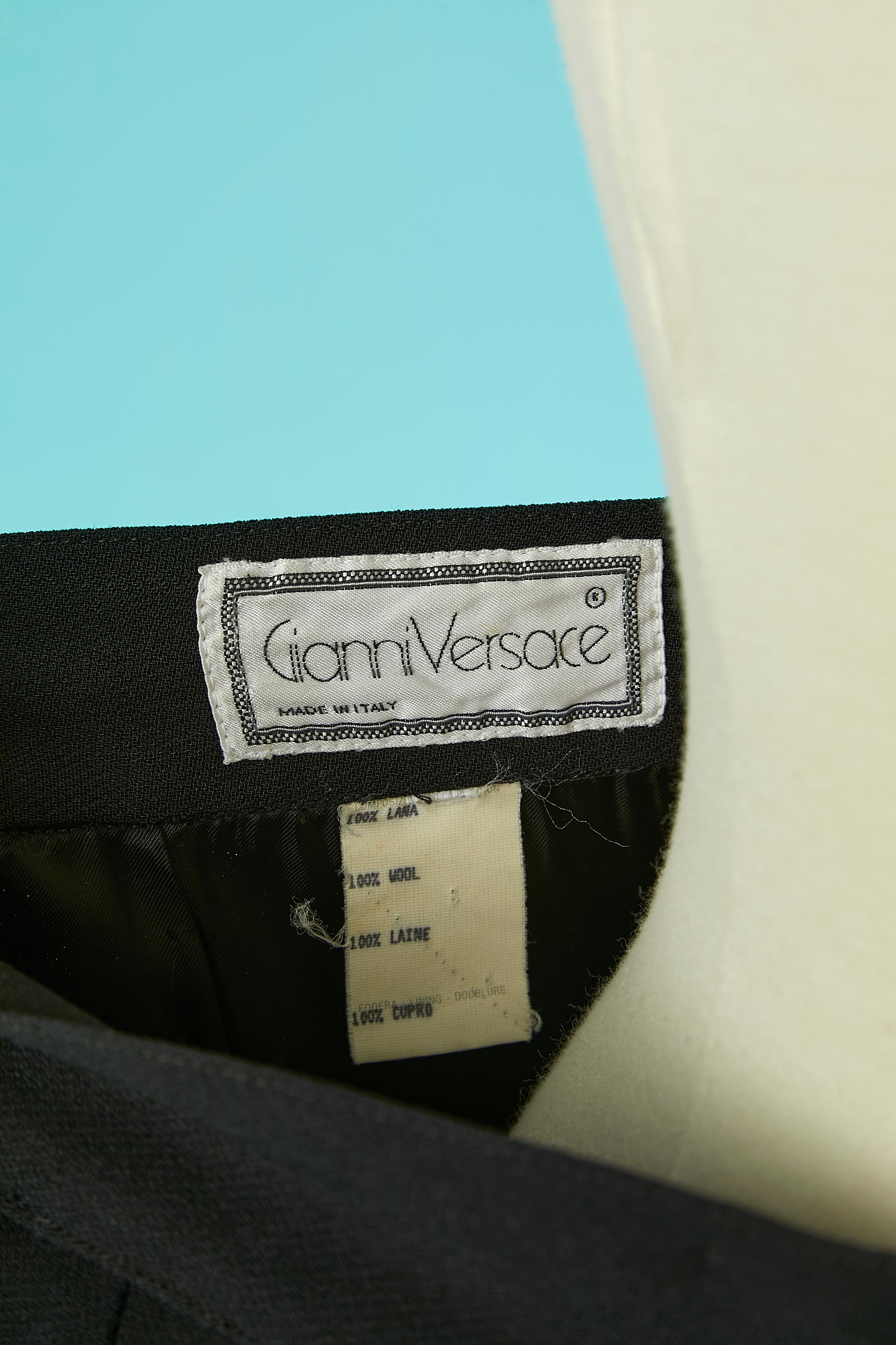 Black wool straight skirt with graphic bottom edge Gianni Versace  For Sale 1