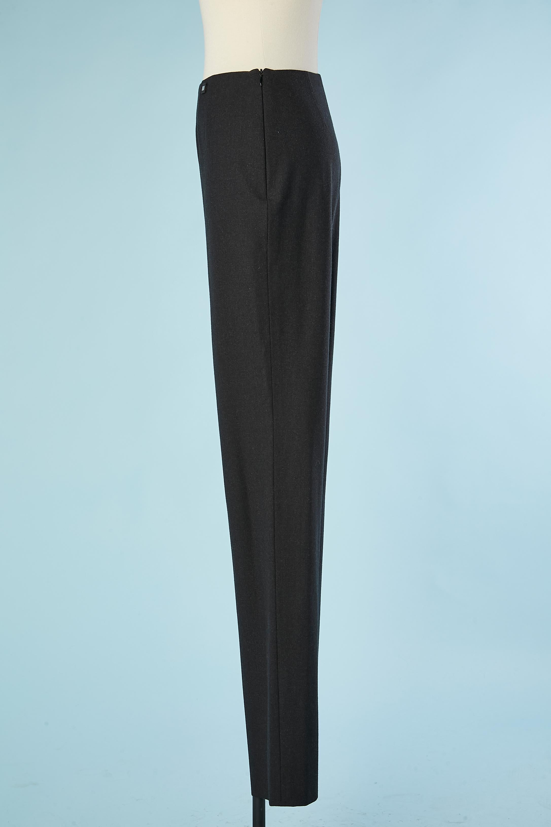 Black wool trouser with silk lining Chanel  In Excellent Condition For Sale In Saint-Ouen-Sur-Seine, FR