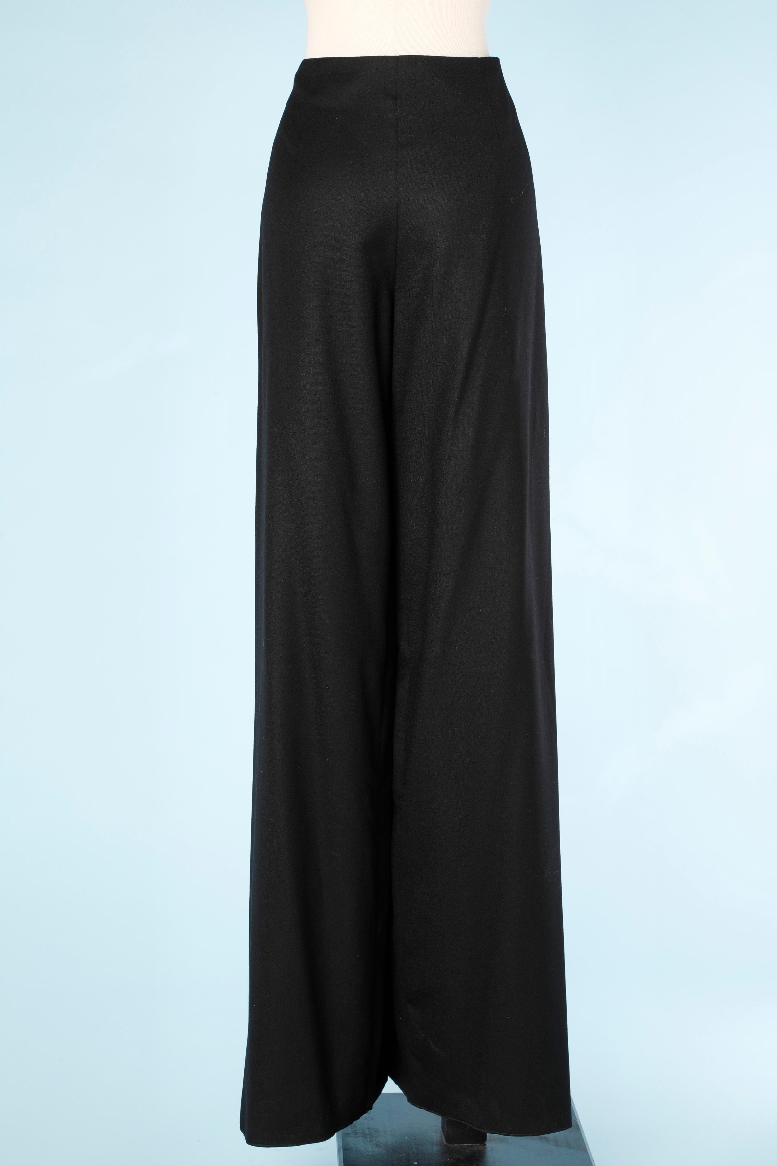 Schwarze Hose mit weiten Beinen aus Wolle Chanel  im Zustand „Hervorragend“ im Angebot in Saint-Ouen-Sur-Seine, FR
