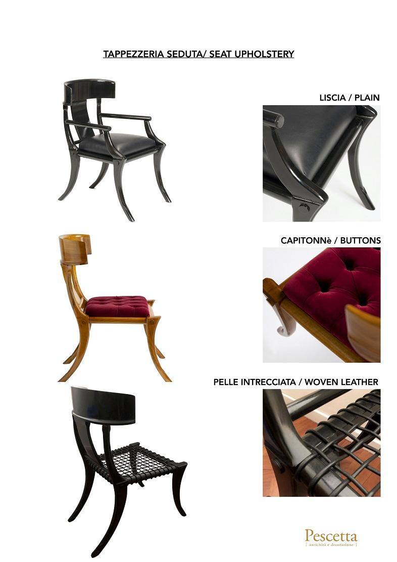 Klismos ensemble de deux chaises personnalisables à assise en cuir tissé noir et pieds sabres en noyer en vente 8