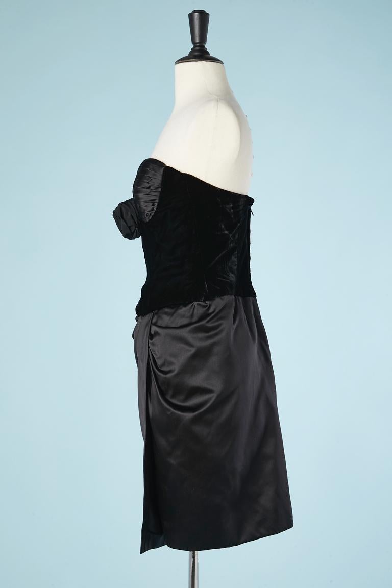 Robe de cocktail portefeuille noire avec tissu rose Vicky Tiel Couture  Excellent état - En vente à Saint-Ouen-Sur-Seine, FR