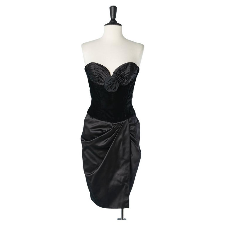 Black wrap cocktail dress with fabric rose Vicky Tiel Couture For Sale