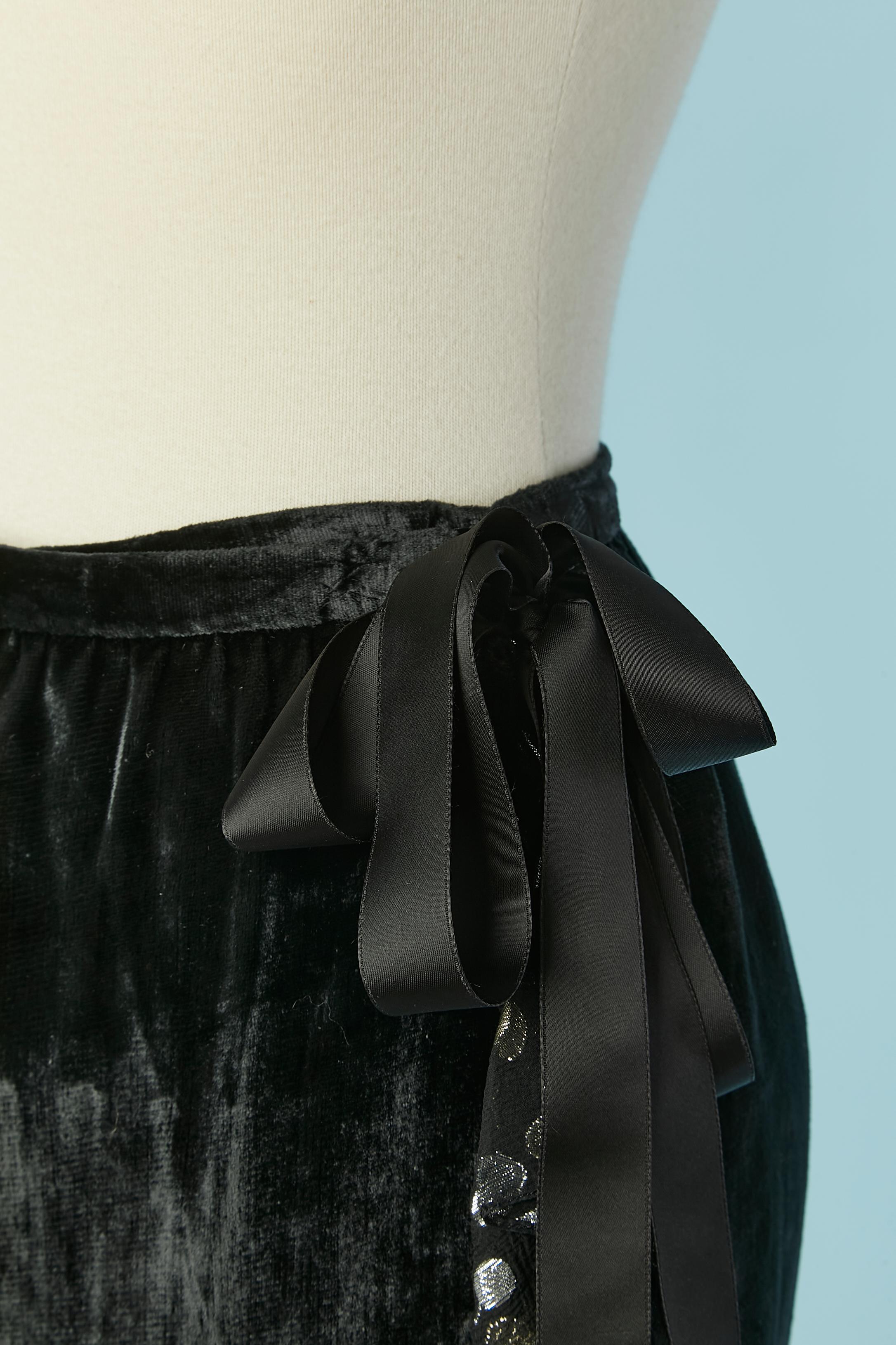 Gonna nera in velluto con bordo in chiffon e volant in lurex YSL Rive Gauche In condizioni ottime in vendita a Saint-Ouen-Sur-Seine, FR