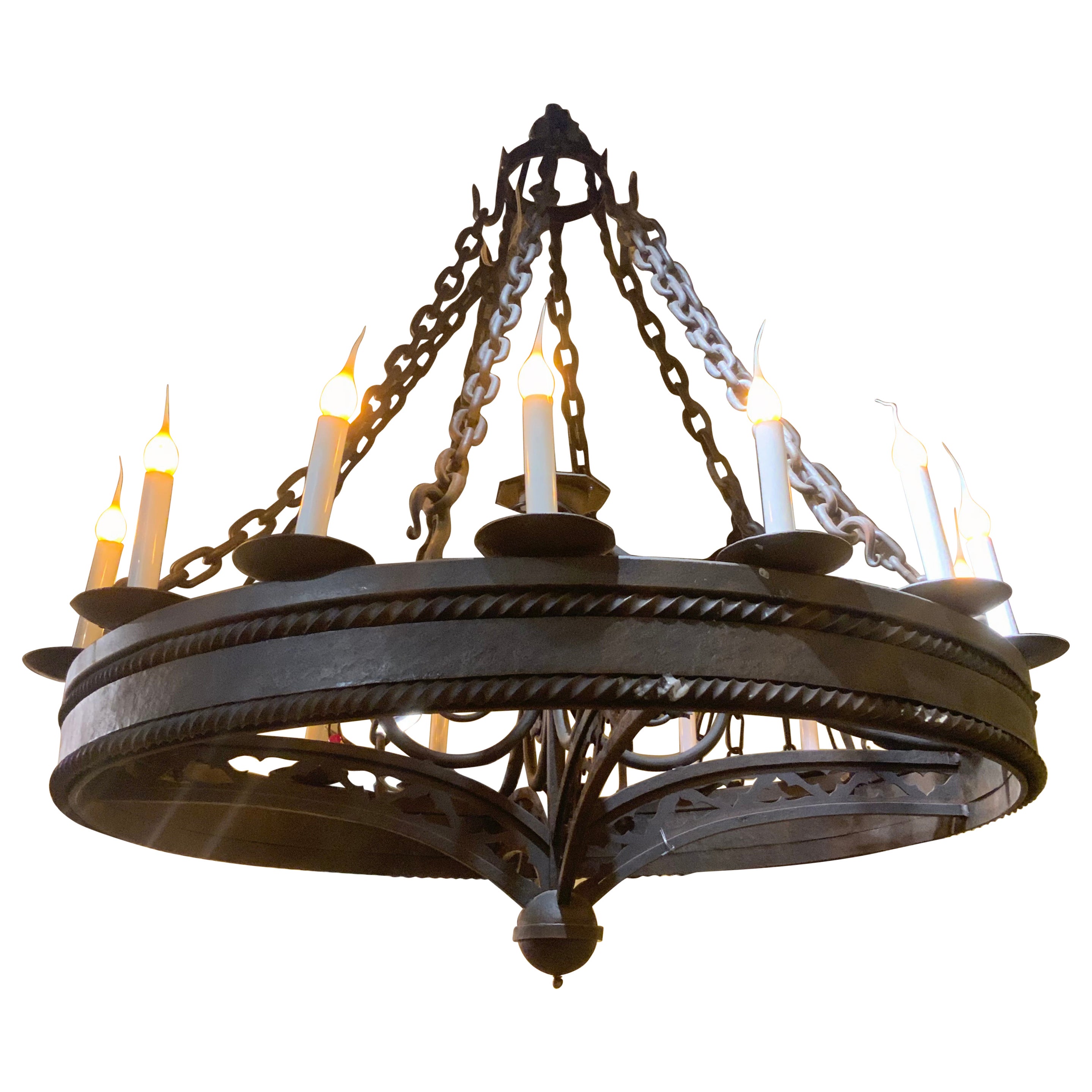 Lustre personnalisé en fer forgé noir avec dix-huit lumières en vente