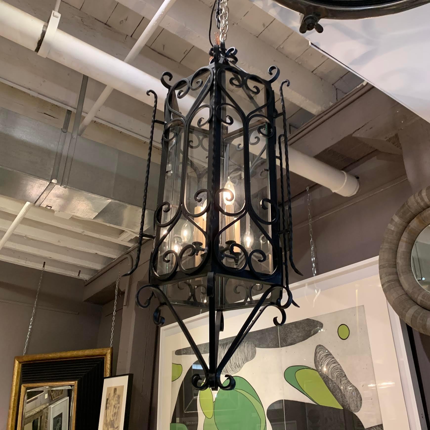 Black Wrought Iron Pair of Lanterns, 1950s In Good Condition For Sale In New York, NY