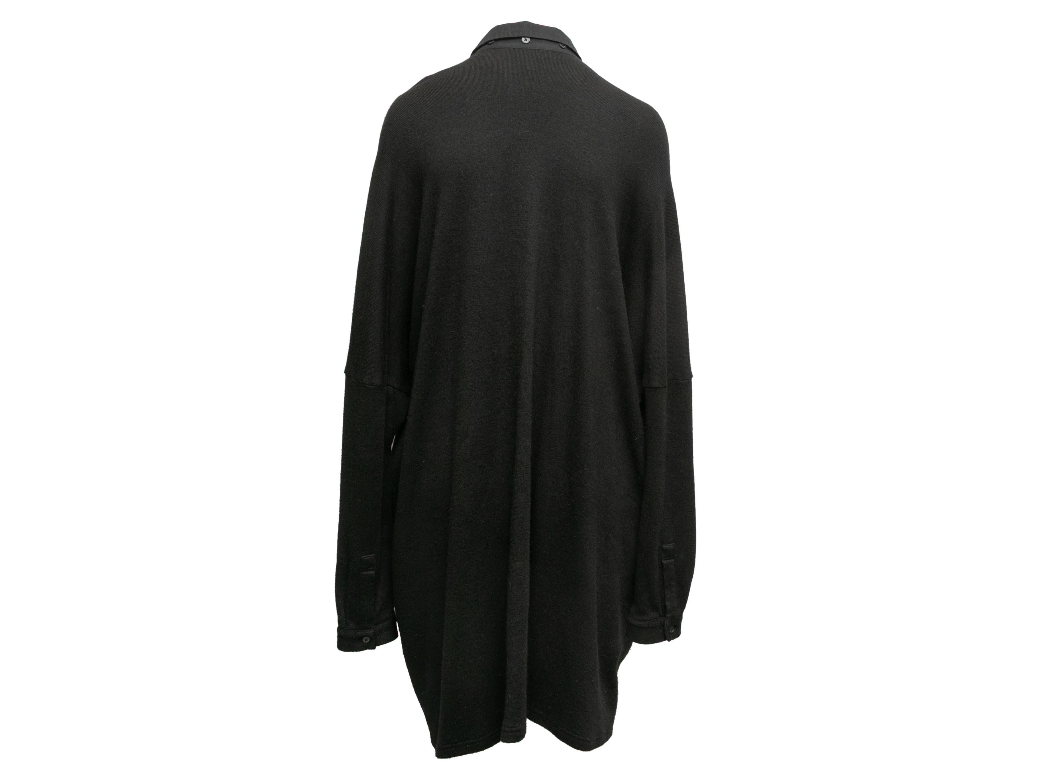 Detalles del producto: Chaqueta de punto negra de gran tamaño de Y-3 YOHJI YAMAMOTO. Cuello en punta. Manga larga. Cierre de botones en el centro delantero. 70