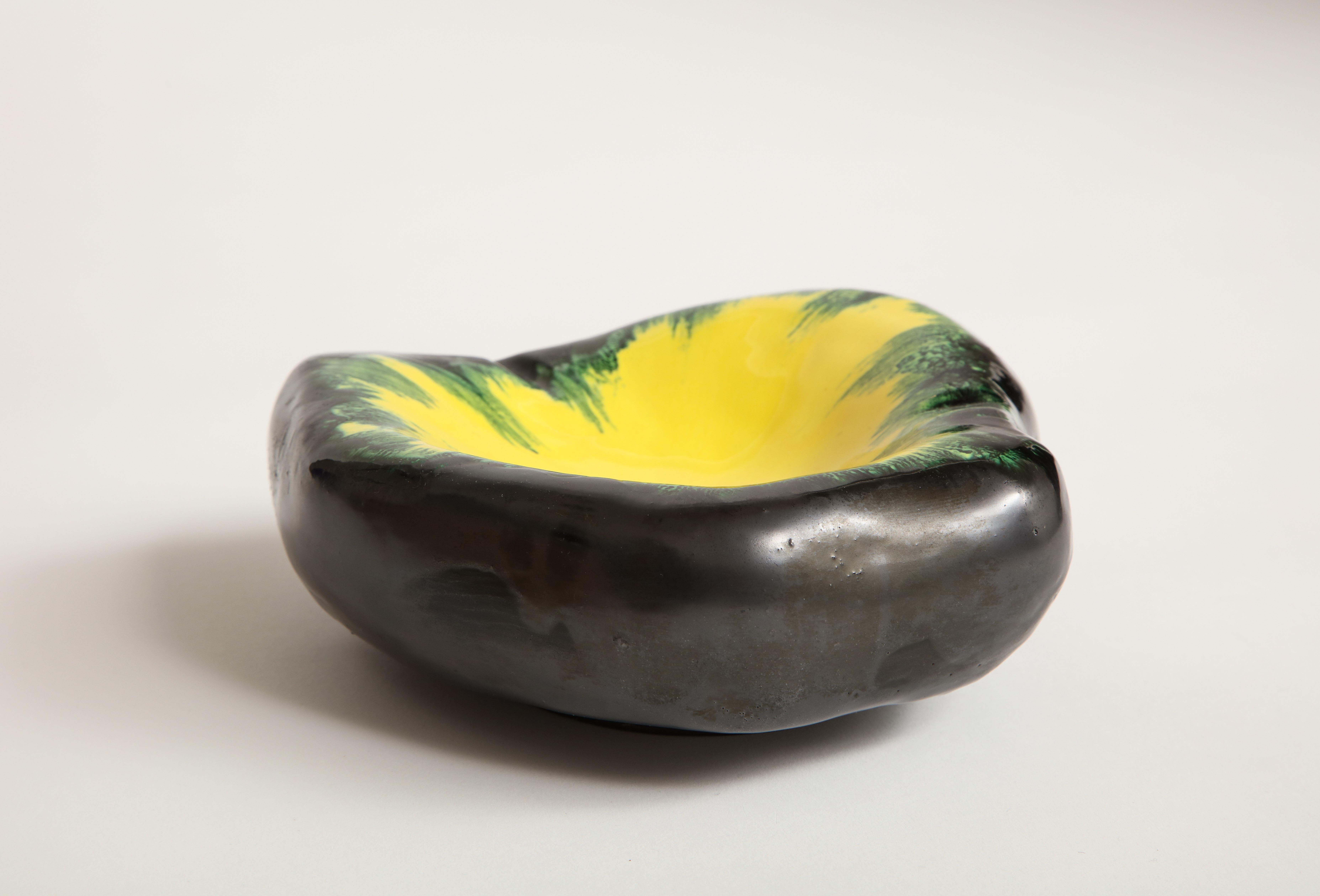 Black, Yellow, Green Ceramic Dish in the style of Georges Jouve In Good Condition In New York, NY